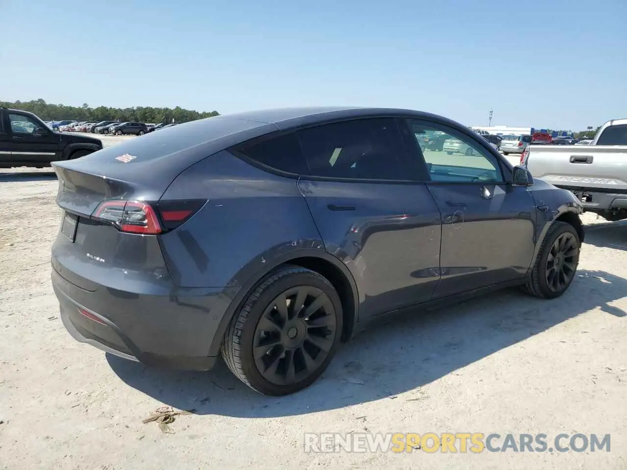3 Photograph of a damaged car 7SAYGDEE8NF481007 TESLA MODEL Y 2022