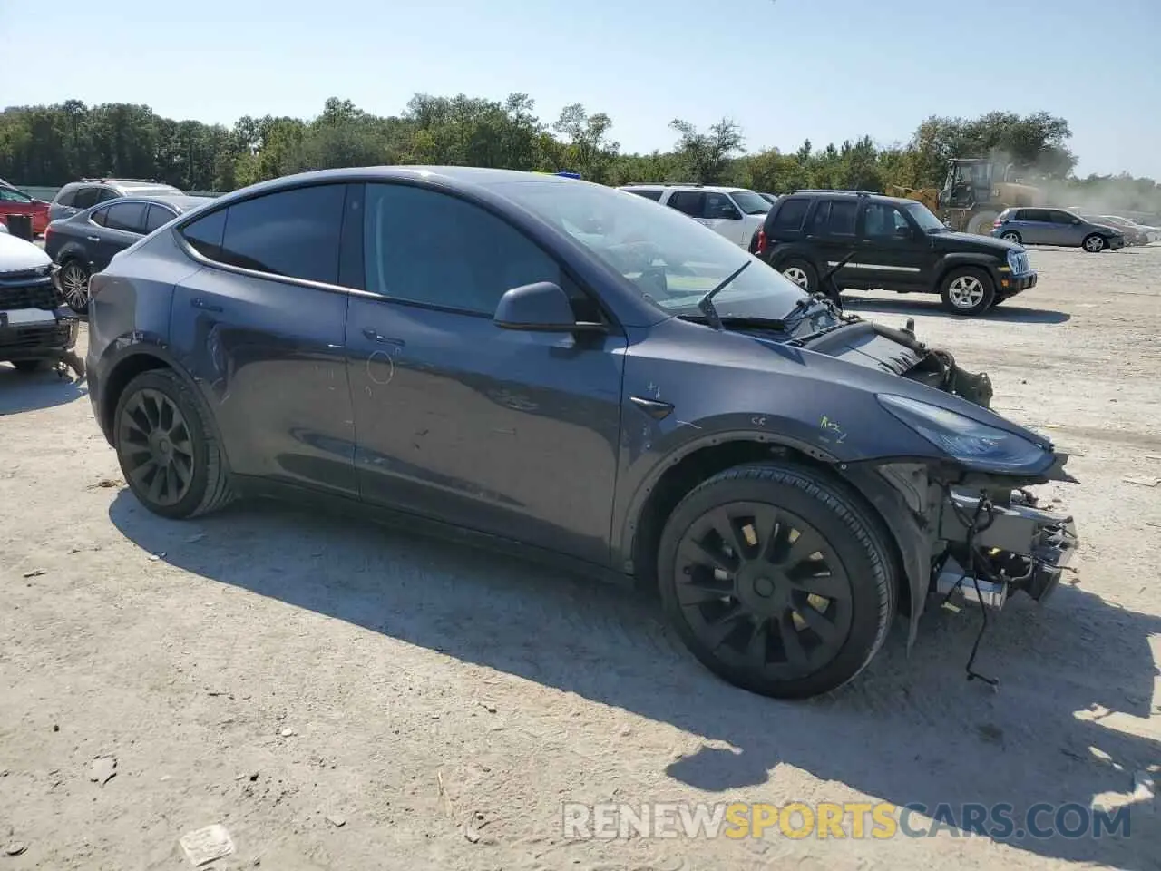 4 Photograph of a damaged car 7SAYGDEE8NF481007 TESLA MODEL Y 2022