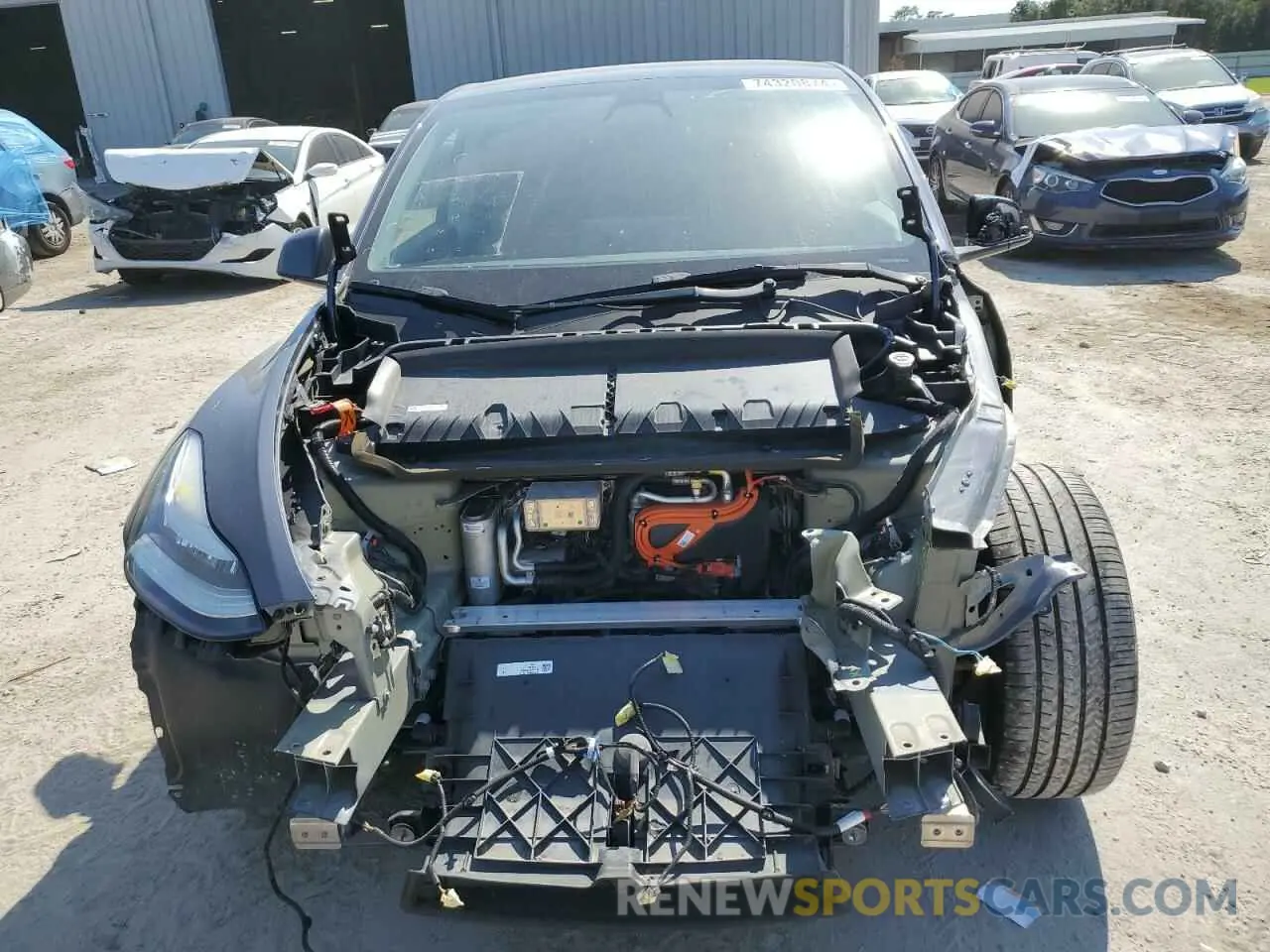 5 Photograph of a damaged car 7SAYGDEE8NF481007 TESLA MODEL Y 2022