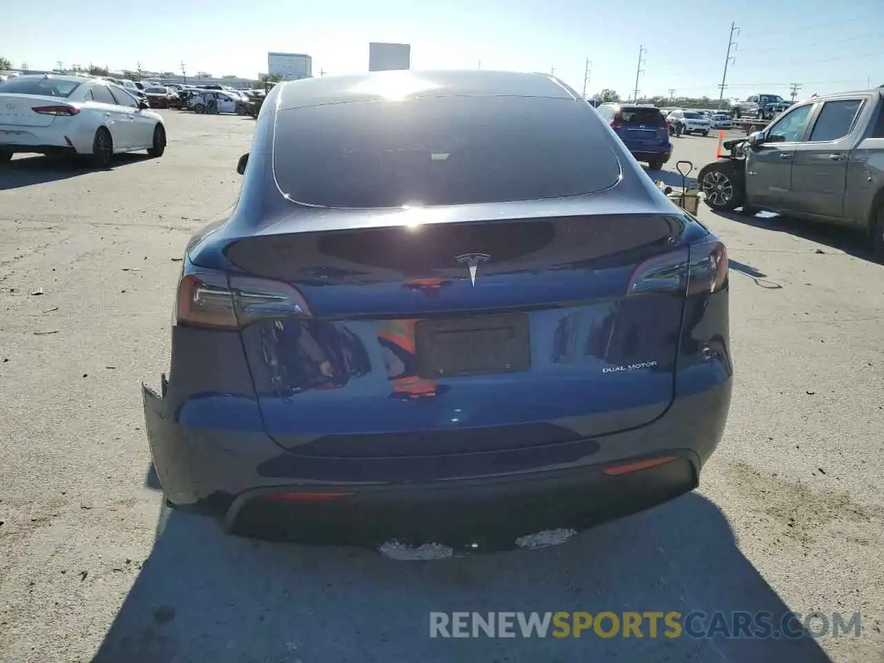 6 Photograph of a damaged car 7SAYGDEE8NF481041 TESLA MODEL Y 2022