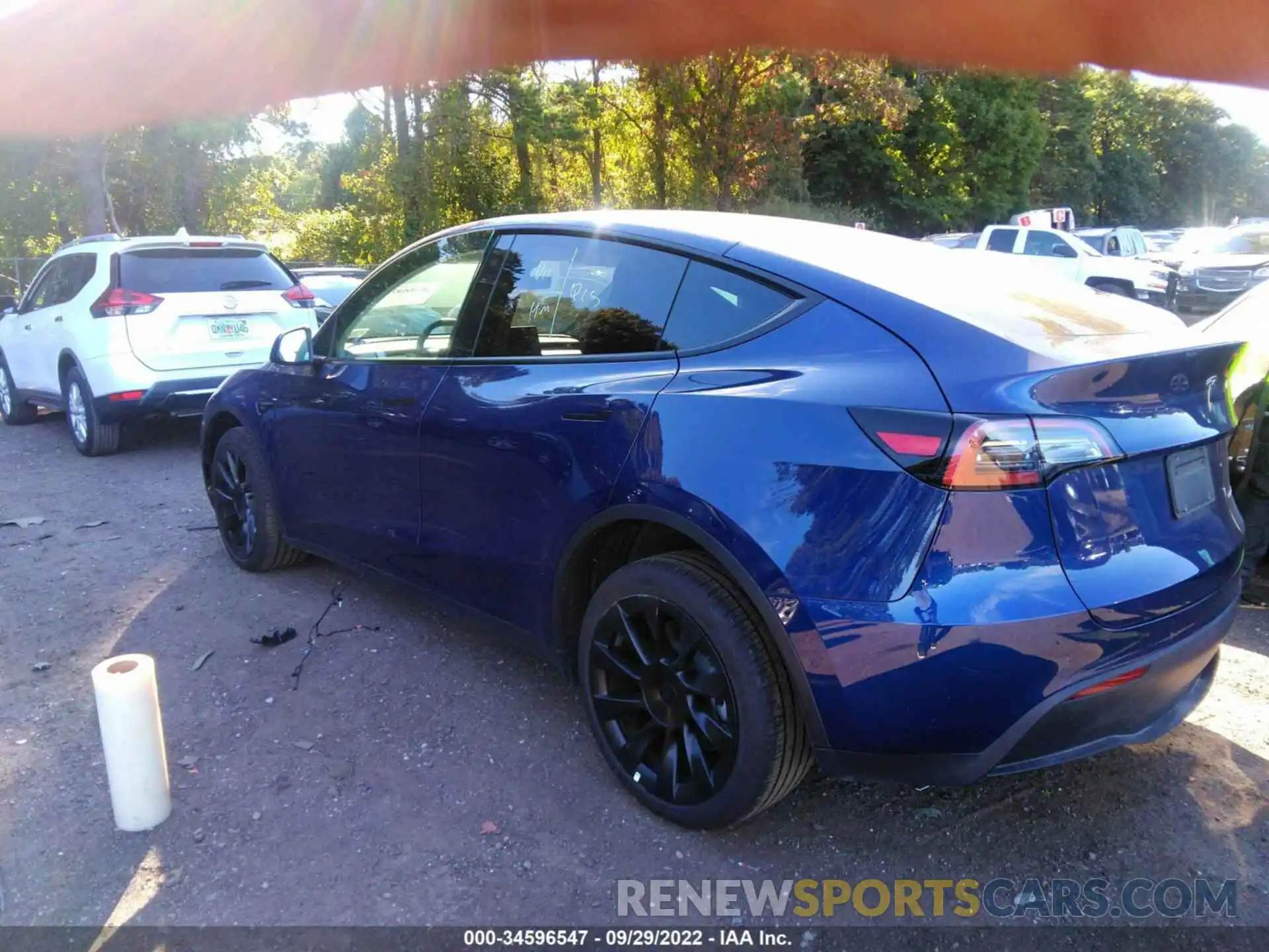 3 Photograph of a damaged car 7SAYGDEE8NF481055 TESLA MODEL Y 2022