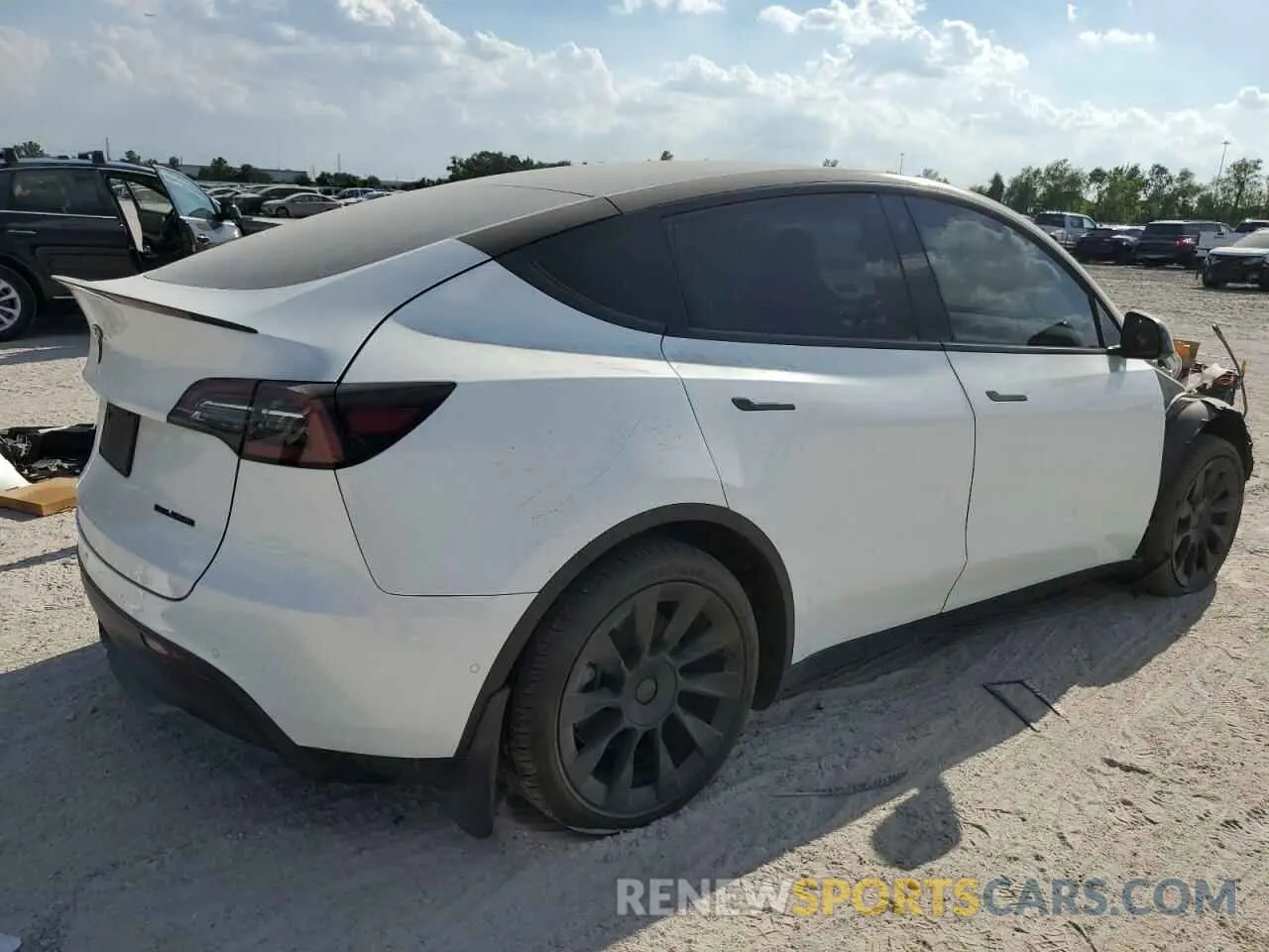 3 Photograph of a damaged car 7SAYGDEE8NF511039 TESLA MODEL Y 2022