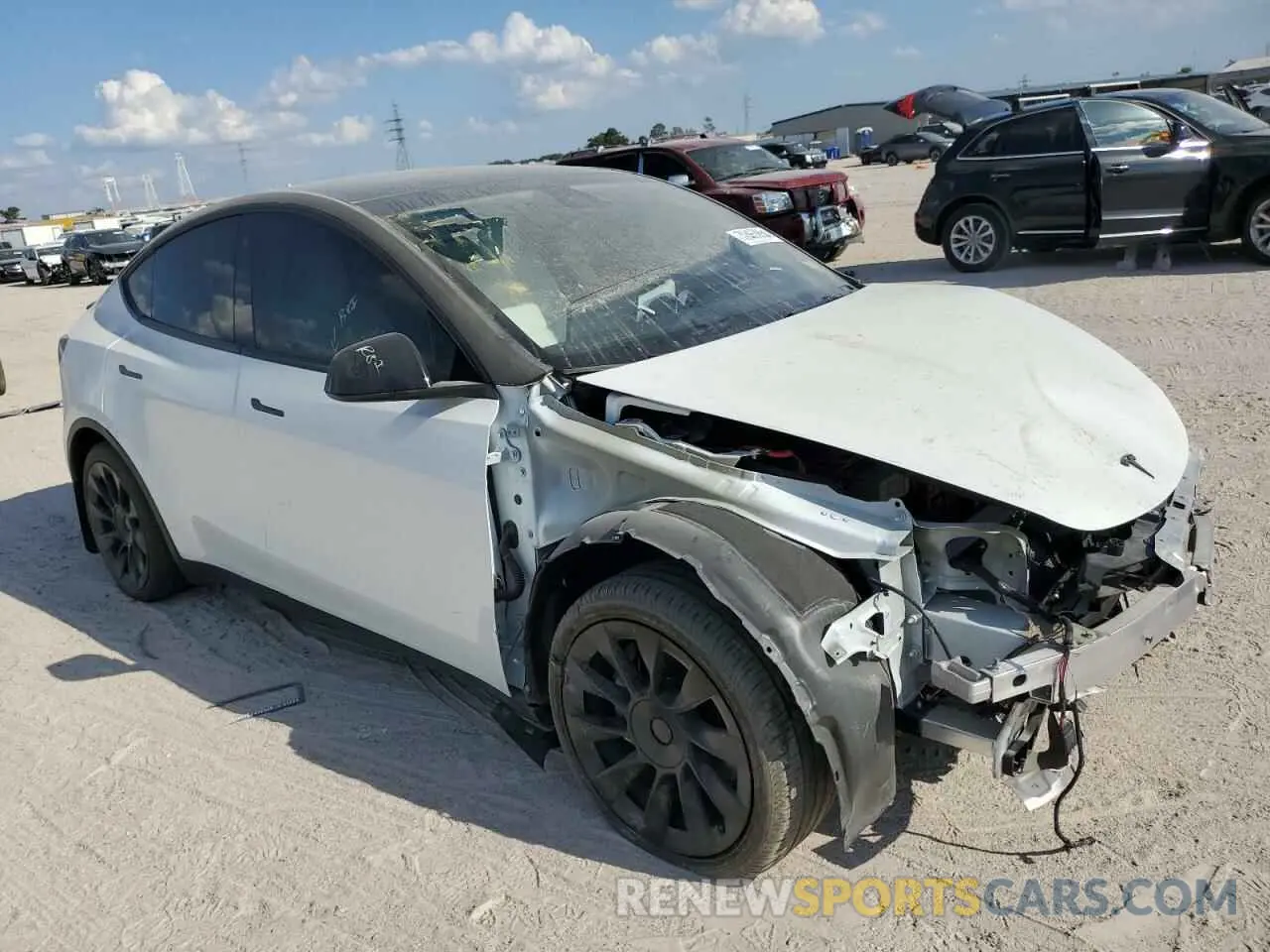 4 Photograph of a damaged car 7SAYGDEE8NF511039 TESLA MODEL Y 2022