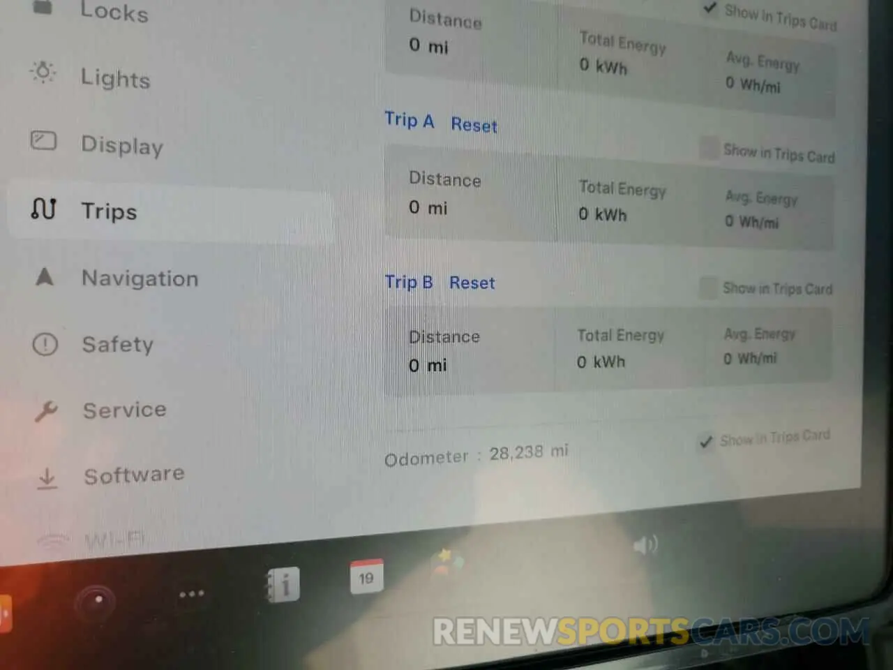 9 Photograph of a damaged car 7SAYGDEE8NF511039 TESLA MODEL Y 2022