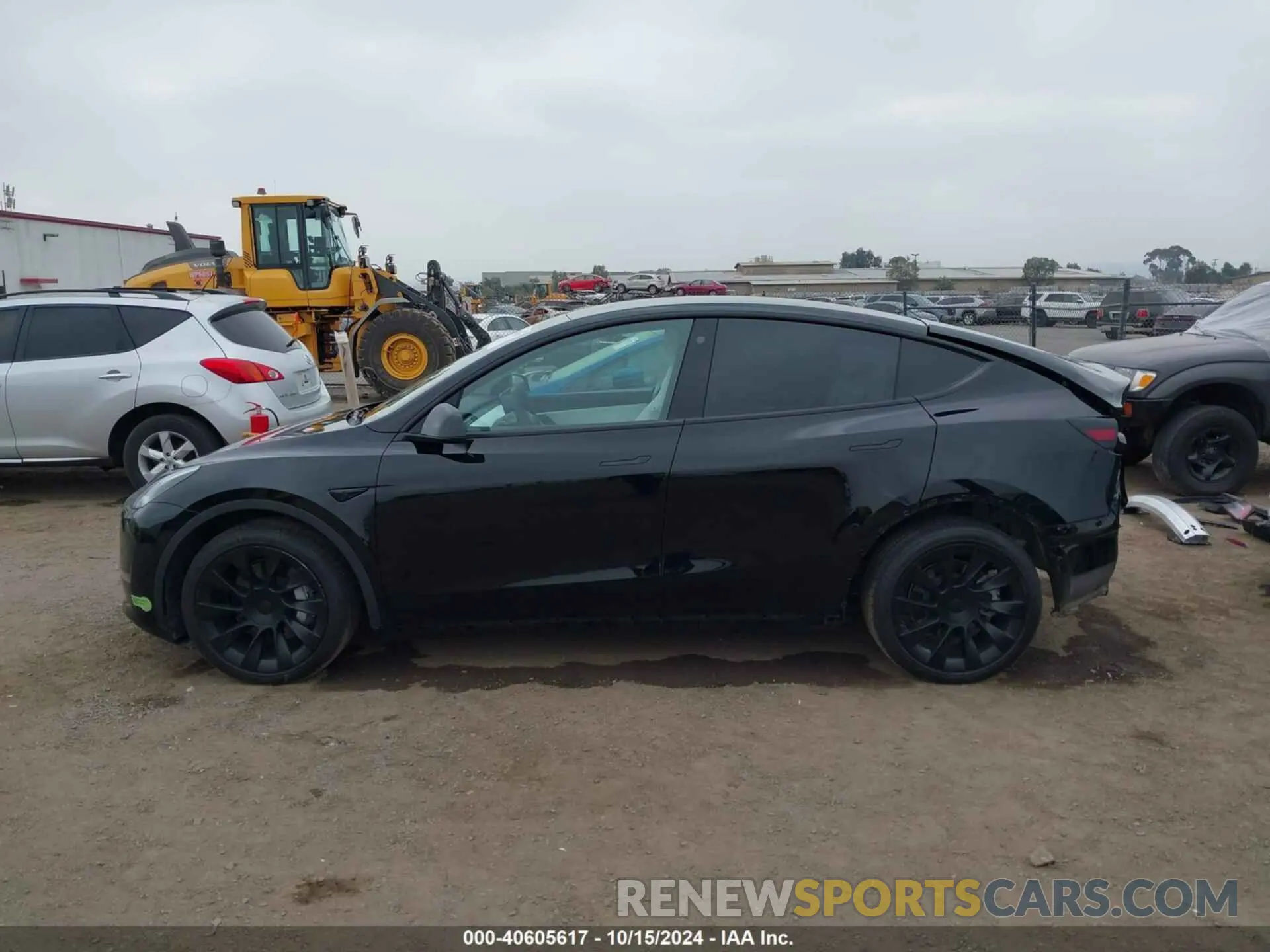 15 Photograph of a damaged car 7SAYGDEE8NF513339 TESLA MODEL Y 2022