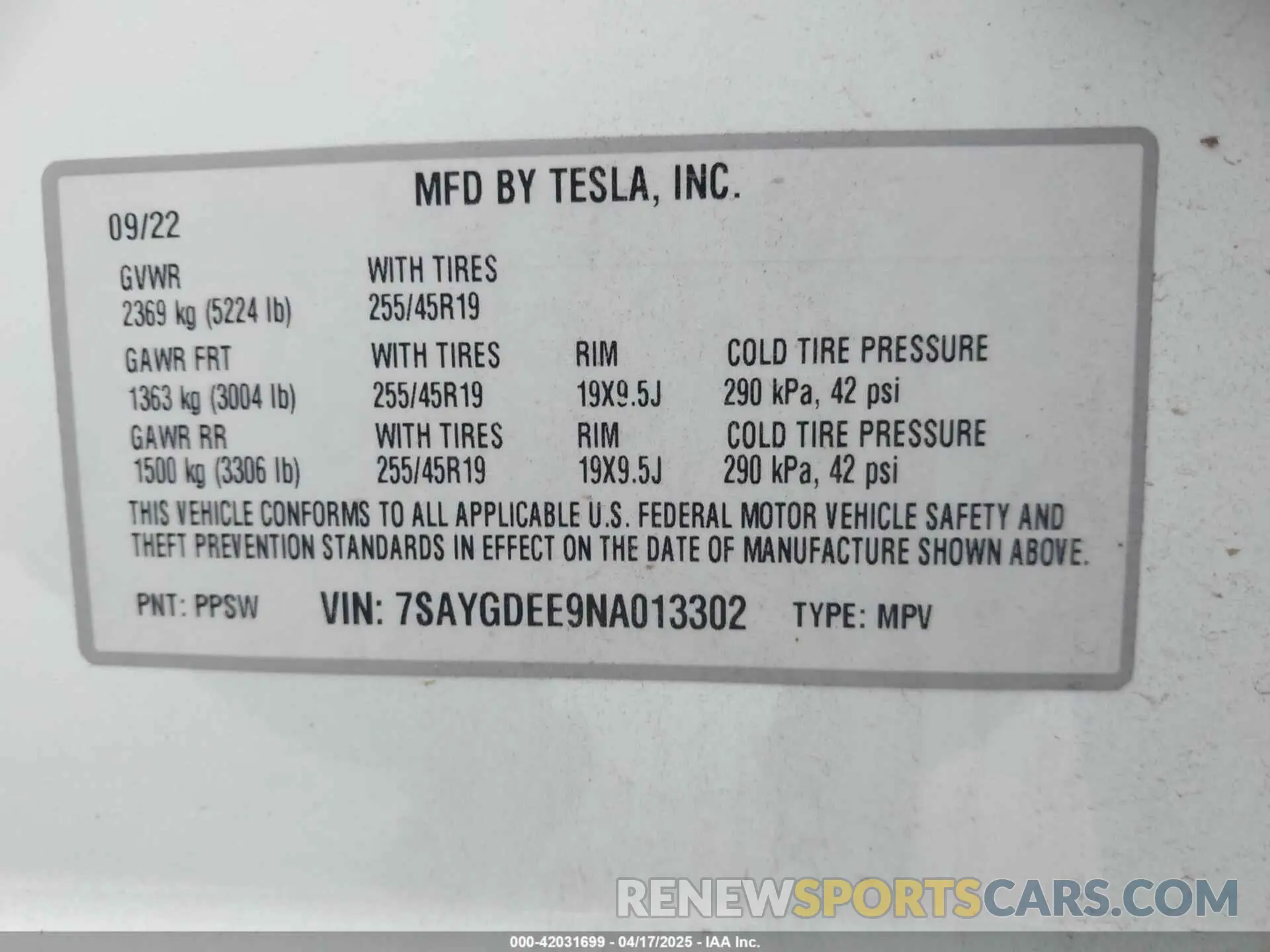 8 Photograph of a damaged car 7SAYGDEE9NA013302 TESLA MODEL Y 2022