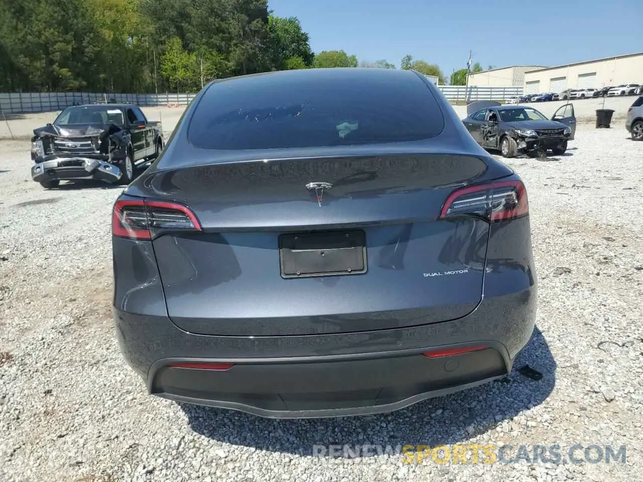 6 Photograph of a damaged car 7SAYGDEE9NA014319 TESLA MODEL Y 2022