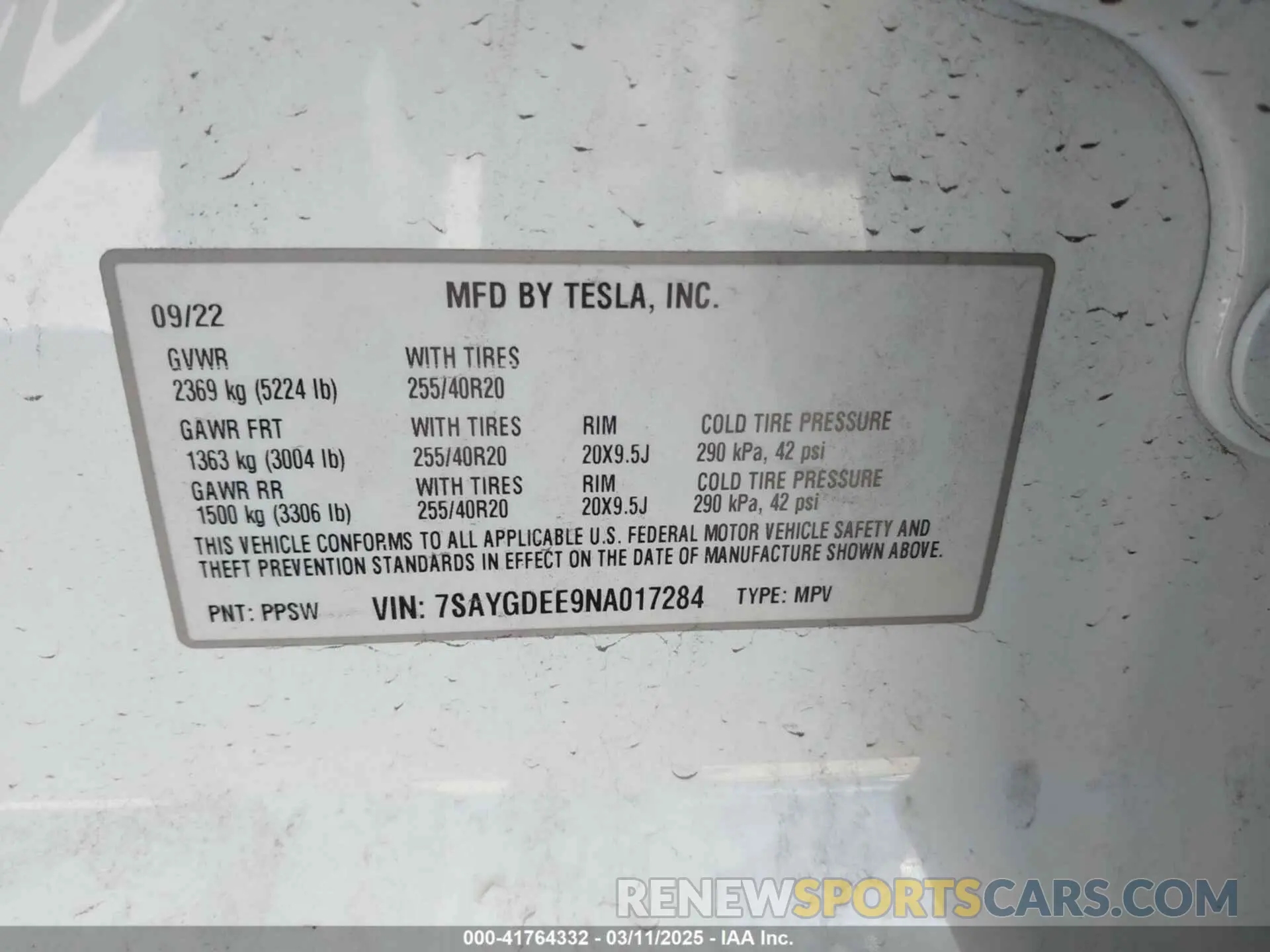 9 Photograph of a damaged car 7SAYGDEE9NA017284 TESLA MODEL Y 2022