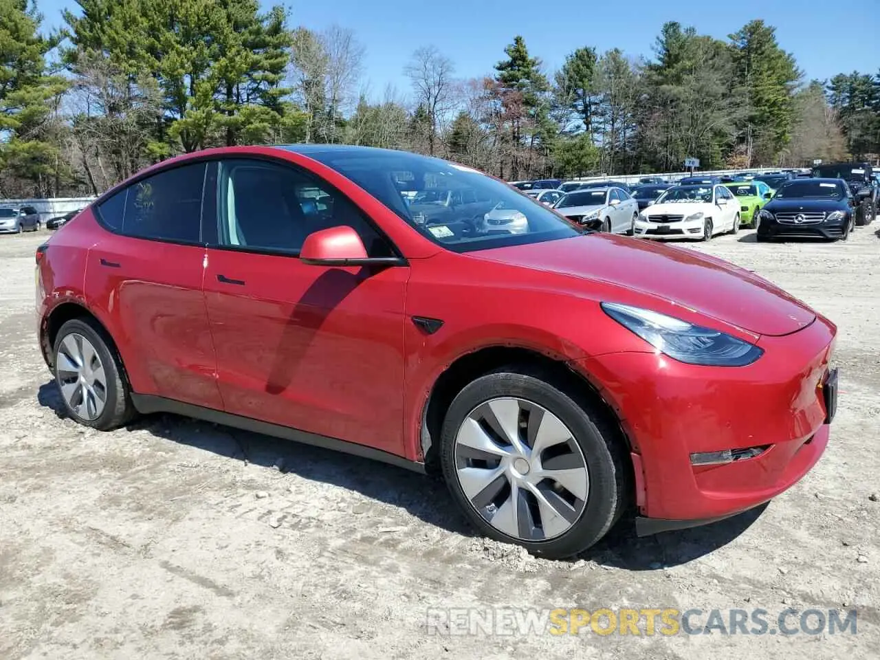 4 Photograph of a damaged car 7SAYGDEE9NA019973 TESLA MODEL Y 2022