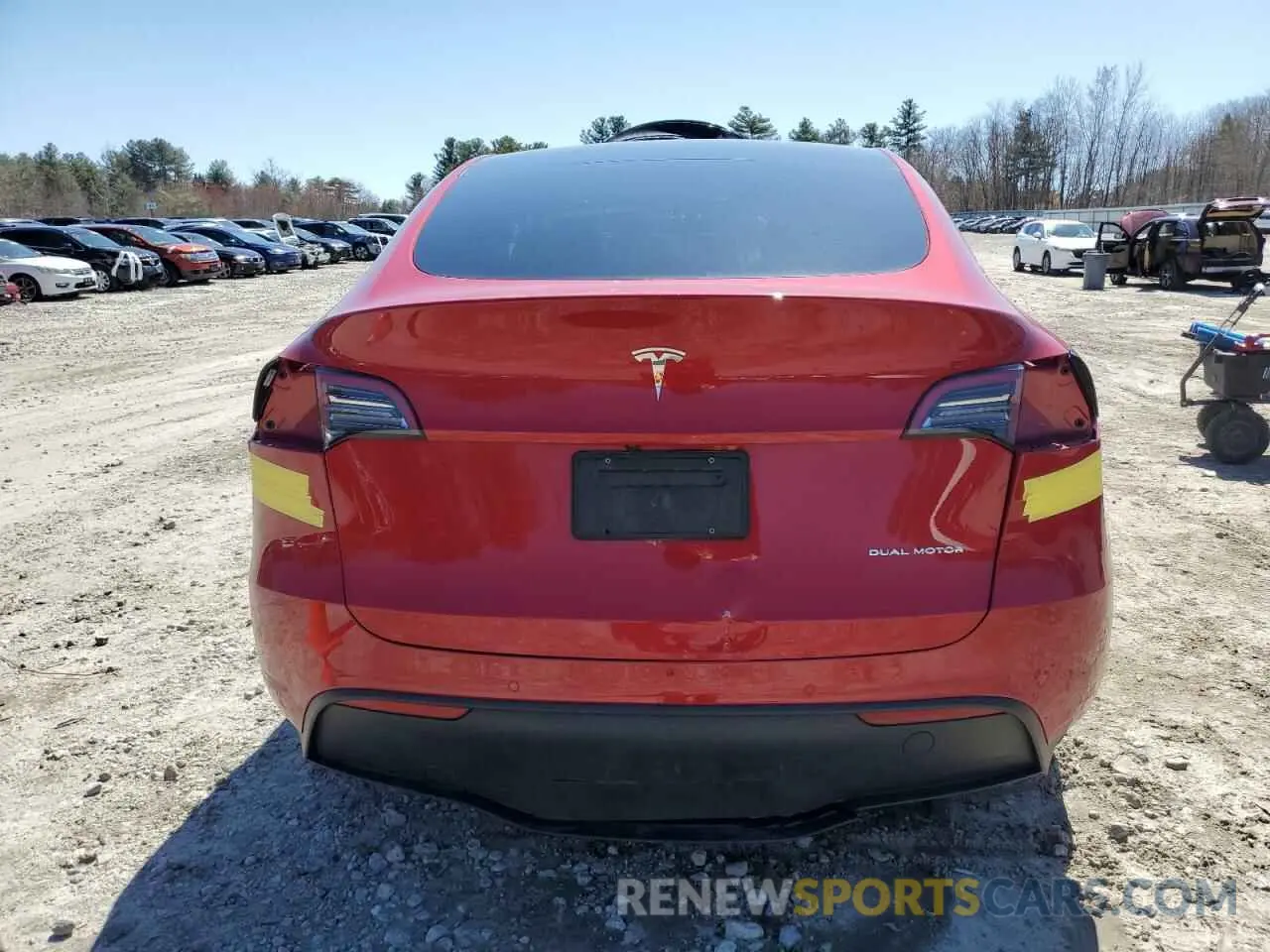 6 Photograph of a damaged car 7SAYGDEE9NA019973 TESLA MODEL Y 2022
