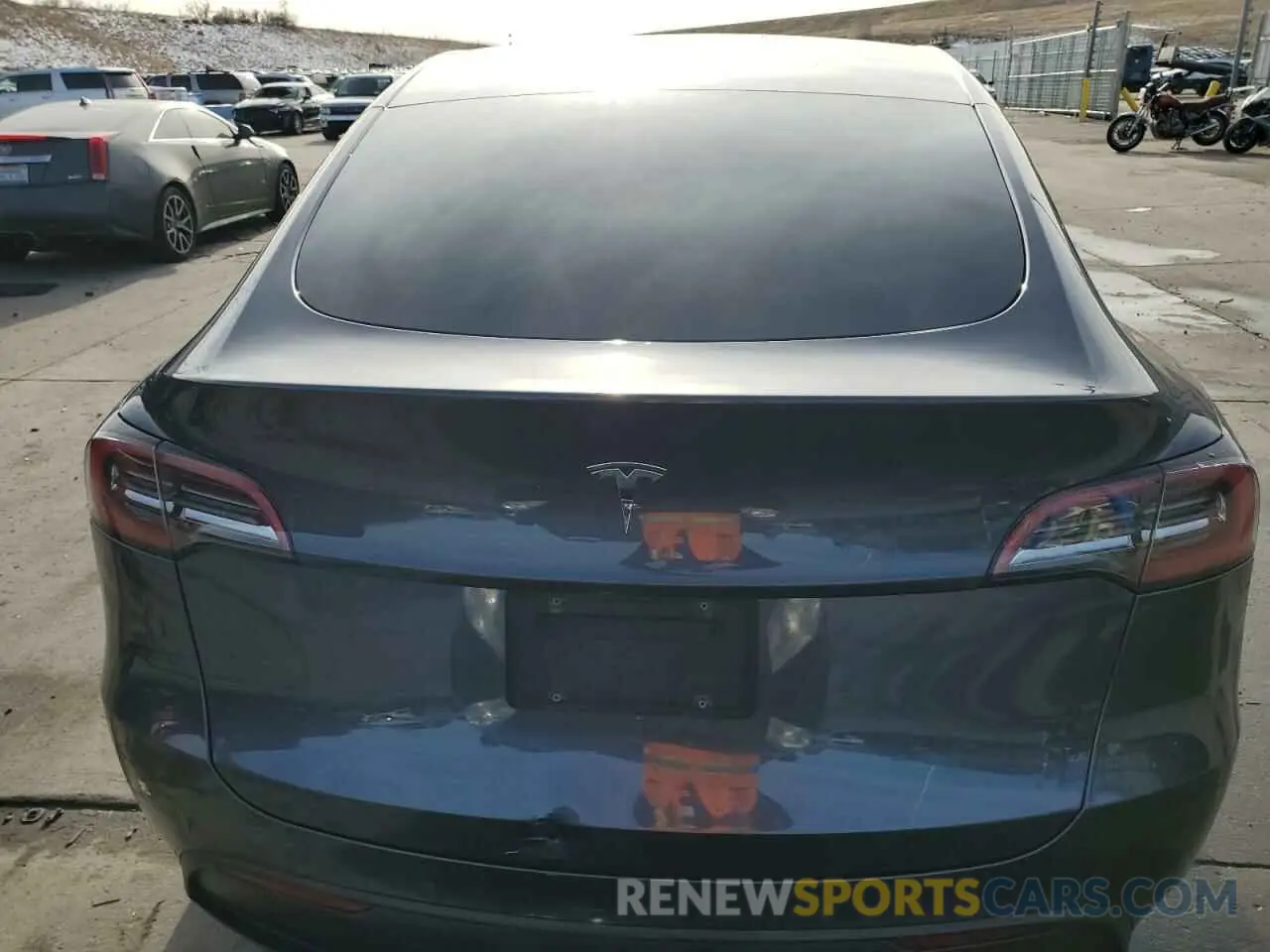 6 Photograph of a damaged car 7SAYGDEE9NF315918 TESLA MODEL Y 2022