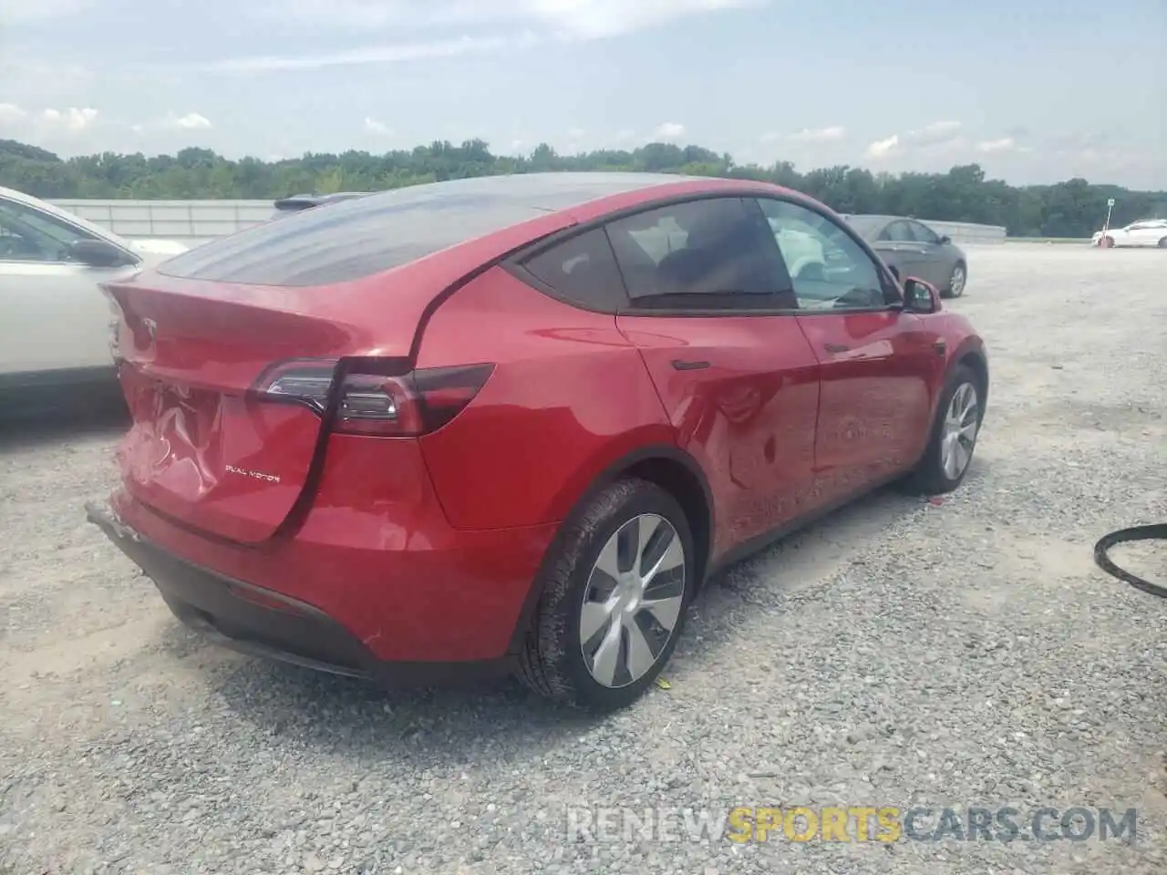 4 Photograph of a damaged car 7SAYGDEE9NF329060 TESLA MODEL Y 2022