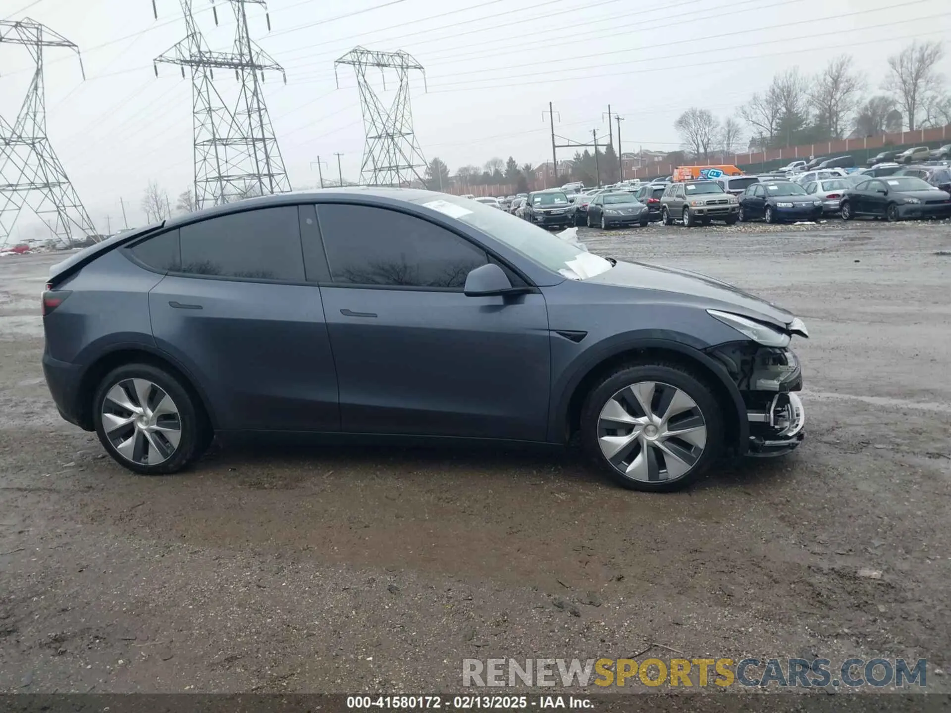 13 Photograph of a damaged car 7SAYGDEE9NF331410 TESLA MODEL Y 2022