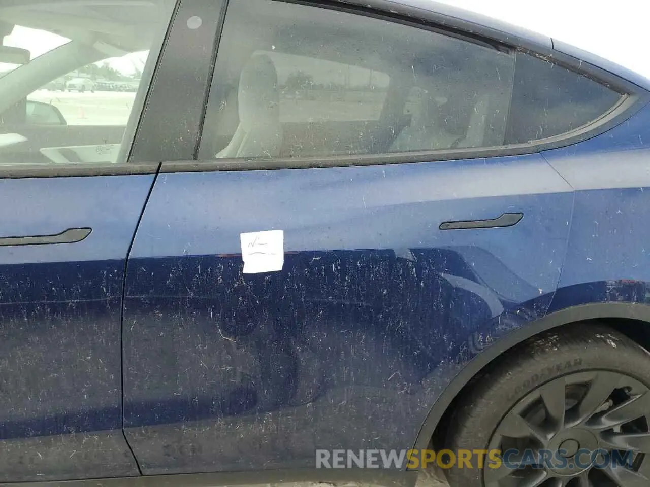 13 Photograph of a damaged car 7SAYGDEE9NF381854 TESLA MODEL Y 2022