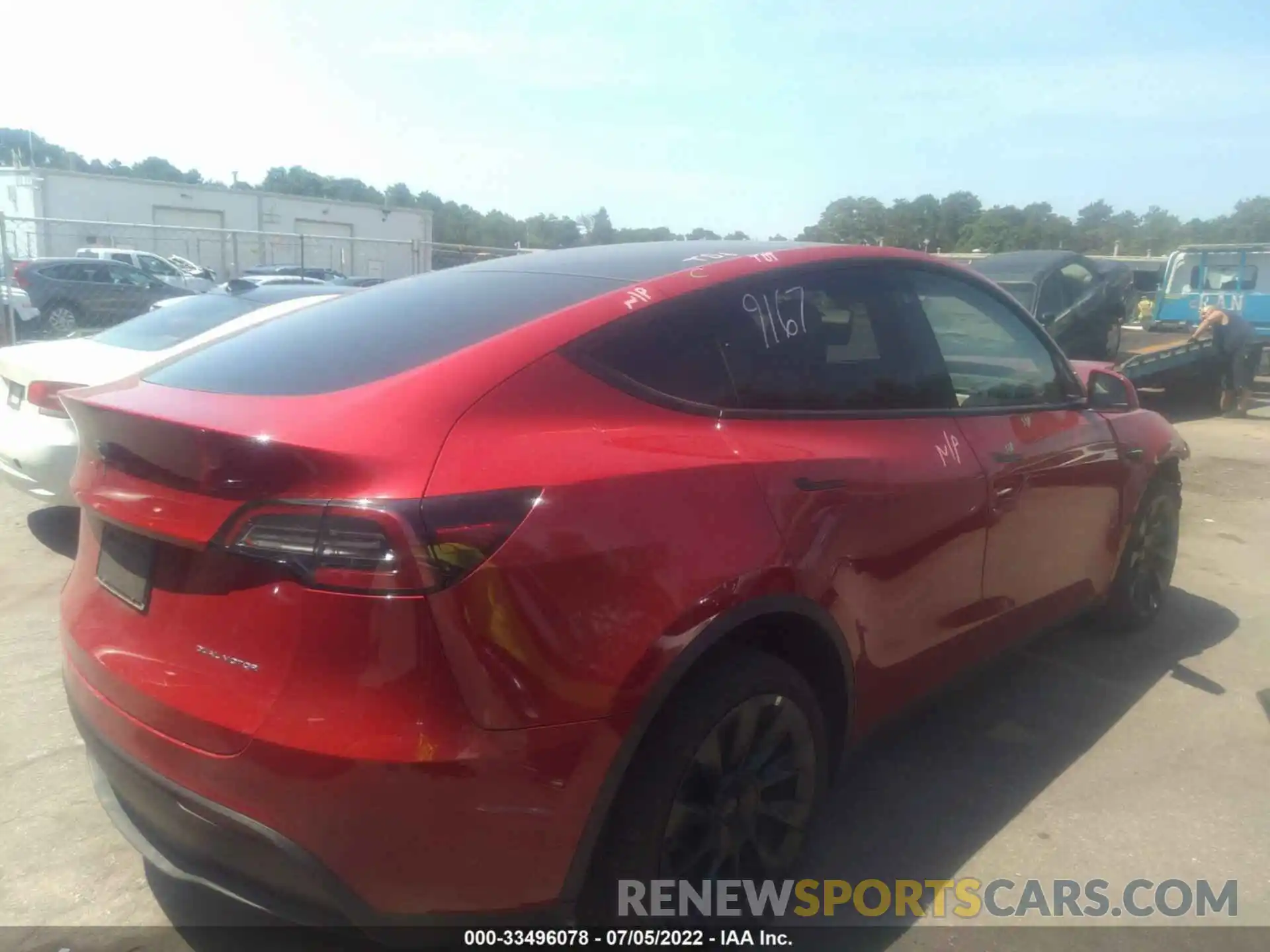 4 Photograph of a damaged car 7SAYGDEE9NF386472 TESLA MODEL Y 2022