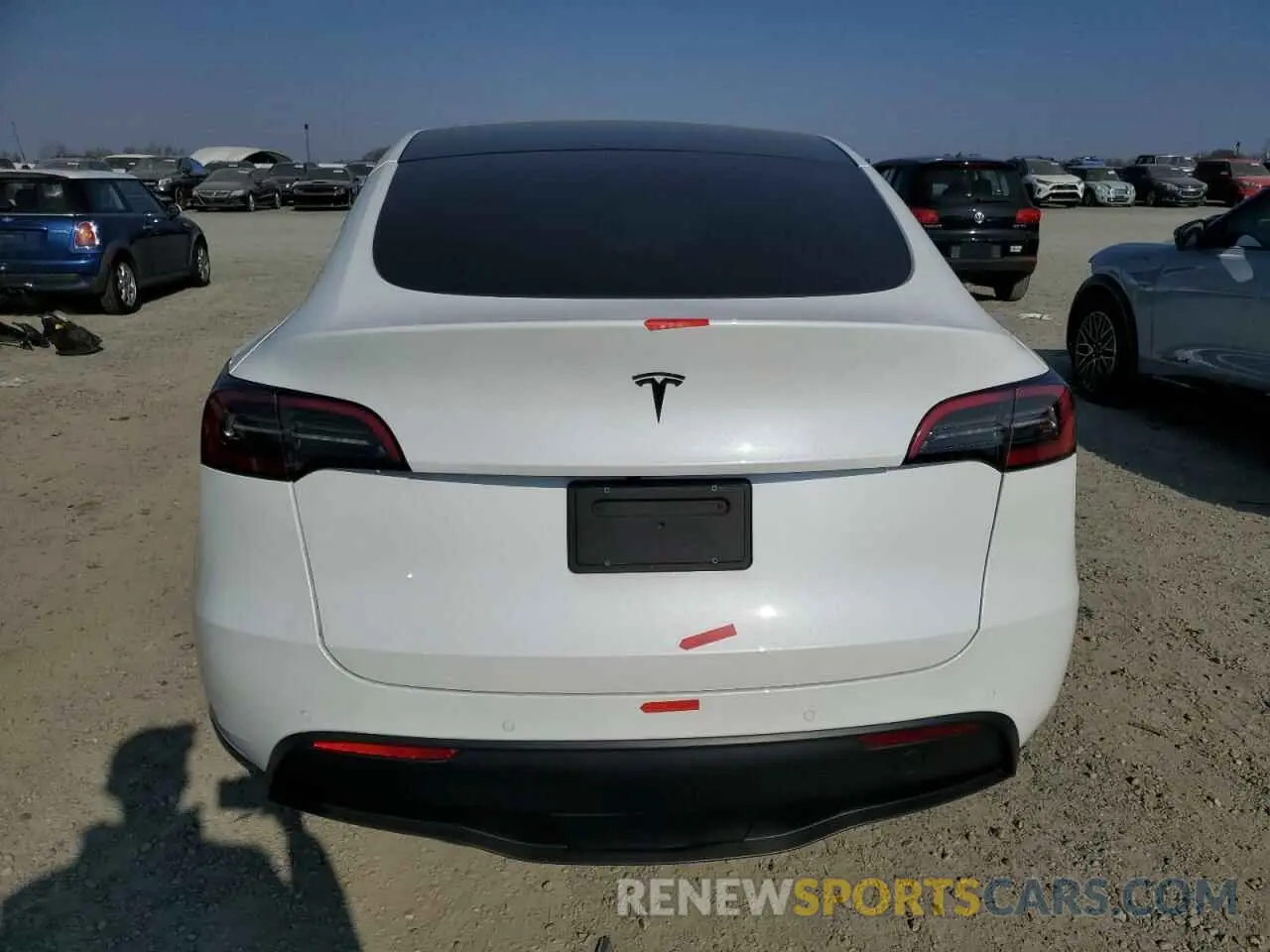 6 Photograph of a damaged car 7SAYGDEE9NF411550 TESLA MODEL Y 2022
