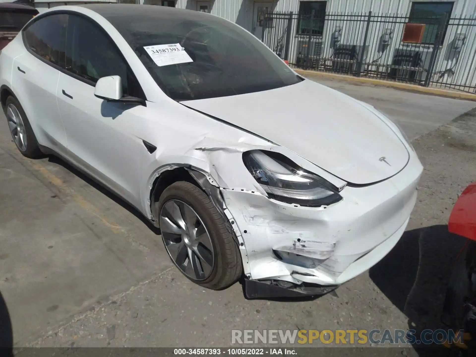 6 Photograph of a damaged car 7SAYGDEE9NF416845 TESLA MODEL Y 2022