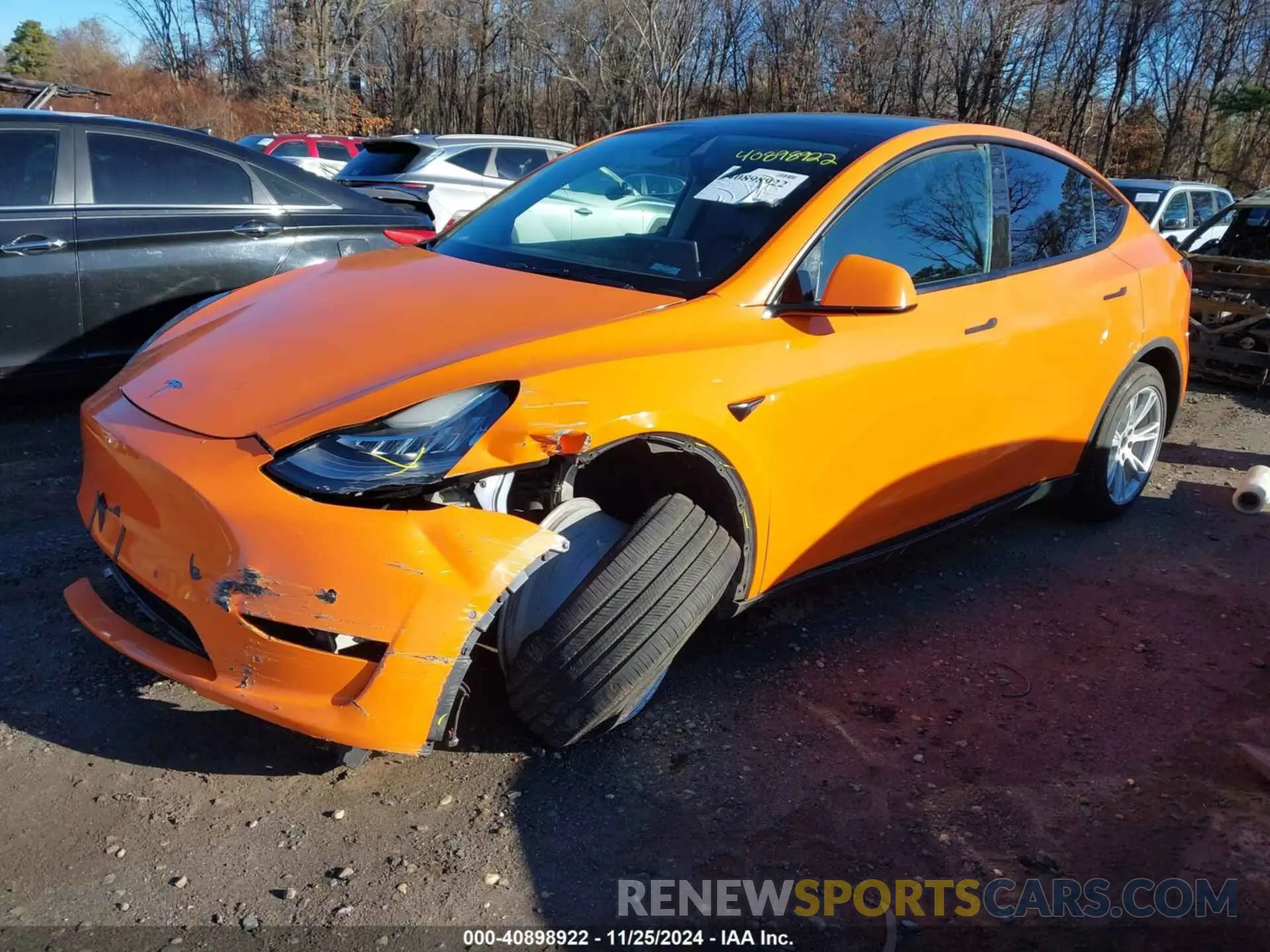 2 Photograph of a damaged car 7SAYGDEE9NF419986 TESLA MODEL Y 2022