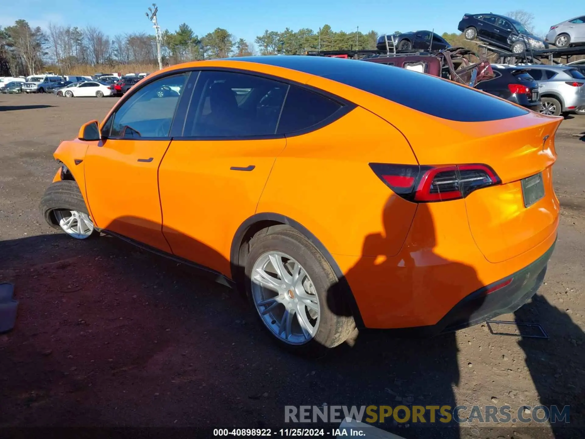 3 Photograph of a damaged car 7SAYGDEE9NF419986 TESLA MODEL Y 2022
