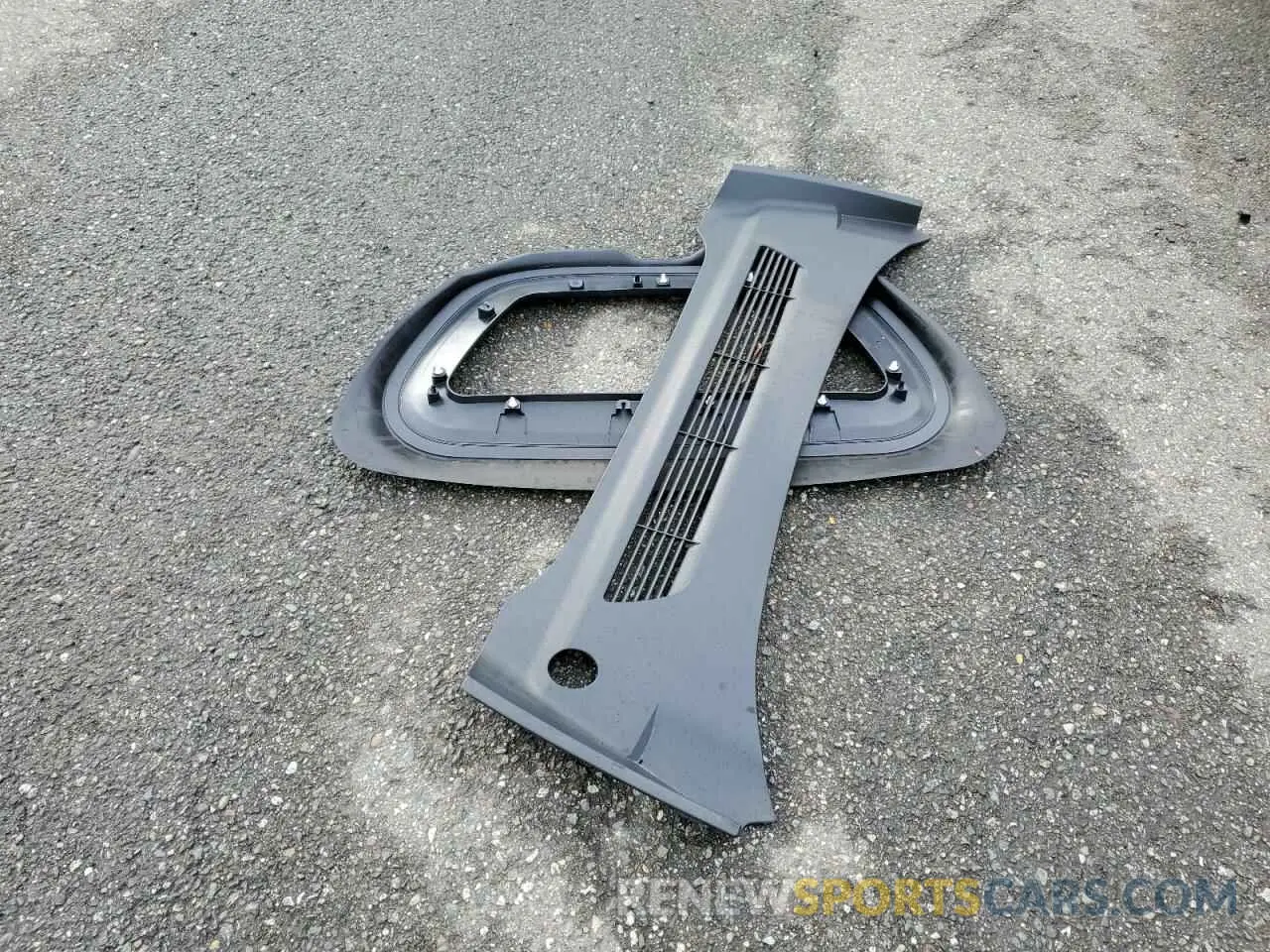 13 Photograph of a damaged car 7SAYGDEE9NF422175 TESLA MODEL Y 2022