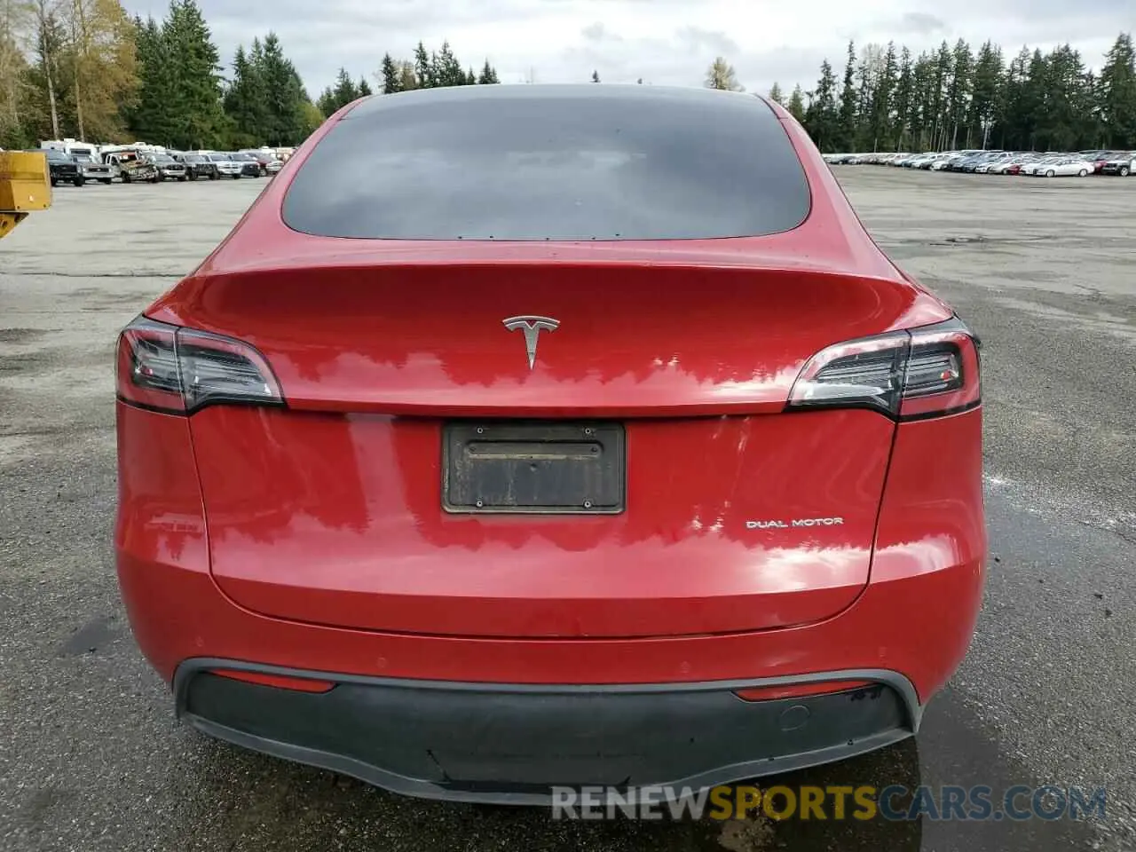 6 Photograph of a damaged car 7SAYGDEE9NF422175 TESLA MODEL Y 2022