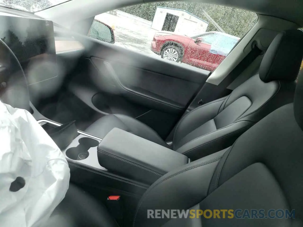 8 Photograph of a damaged car 7SAYGDEE9NF422175 TESLA MODEL Y 2022
