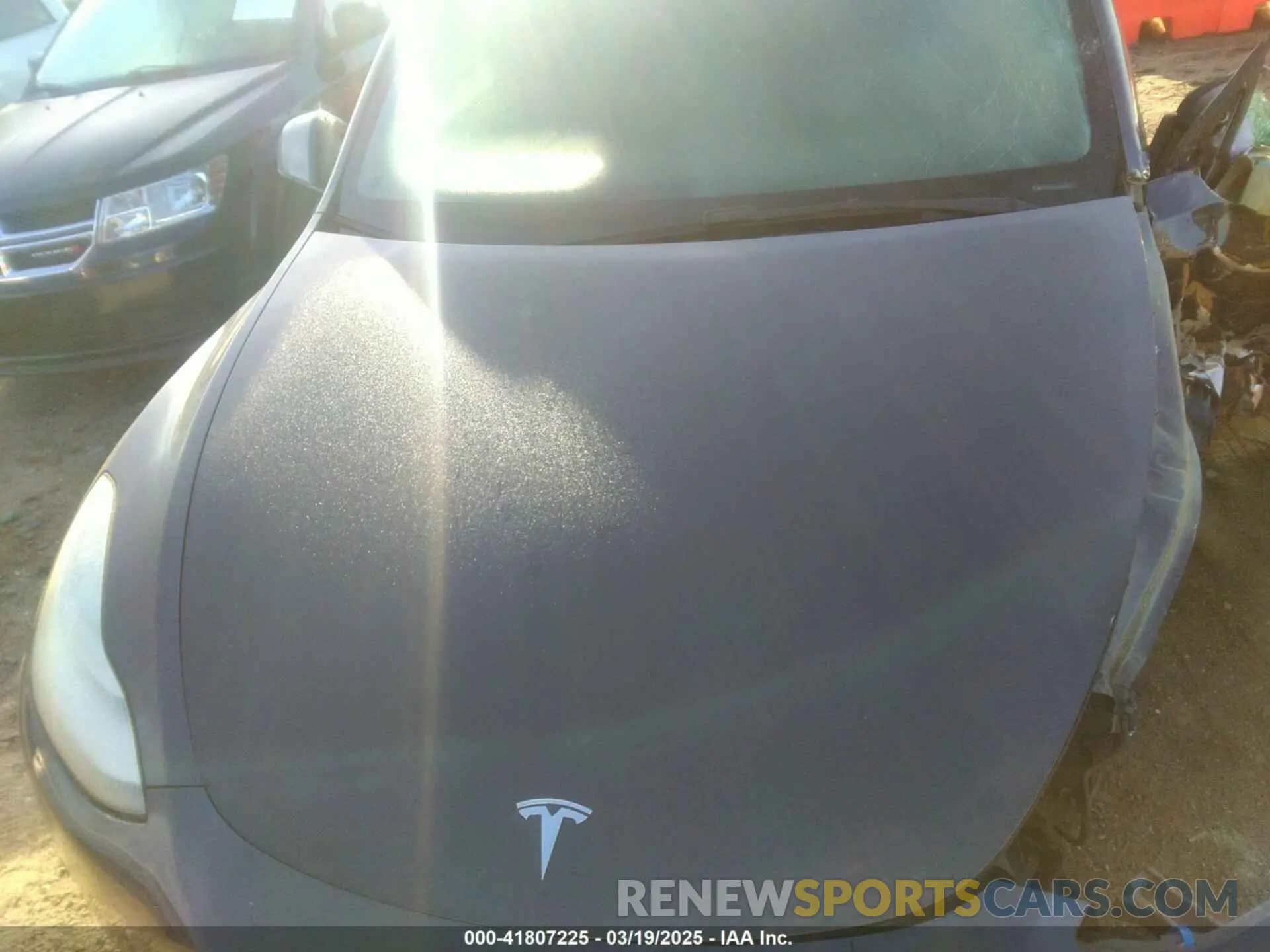 10 Photograph of a damaged car 7SAYGDEE9NF424928 TESLA MODEL Y 2022