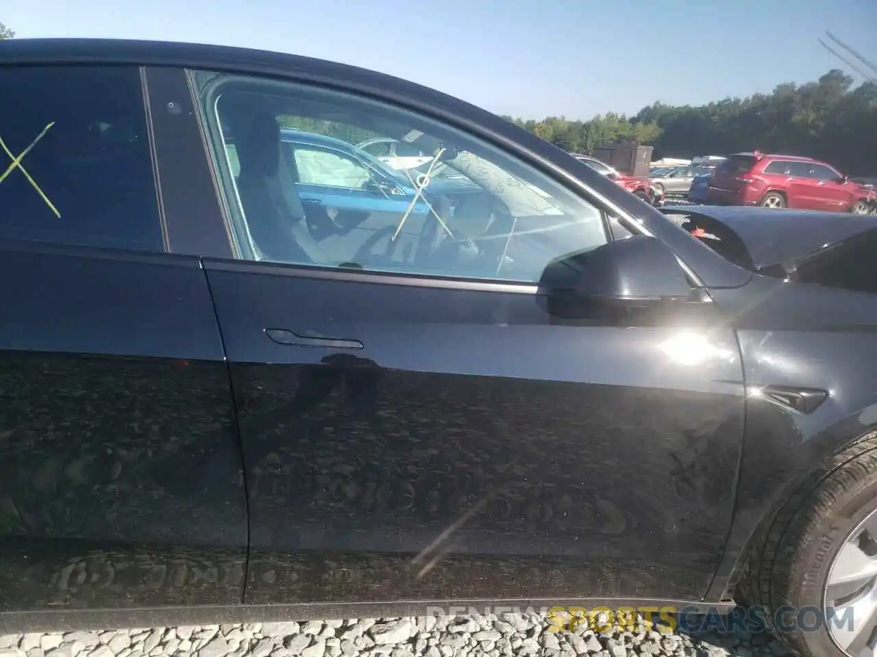 5 Photograph of a damaged car 7SAYGDEE9NF427750 TESLA MODEL Y 2022