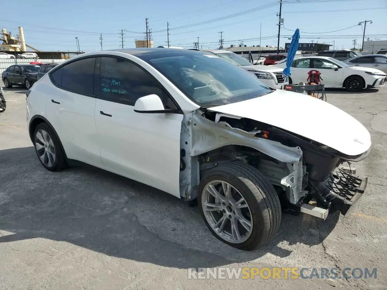 4 Photograph of a damaged car 7SAYGDEE9NF434908 TESLA MODEL Y 2022