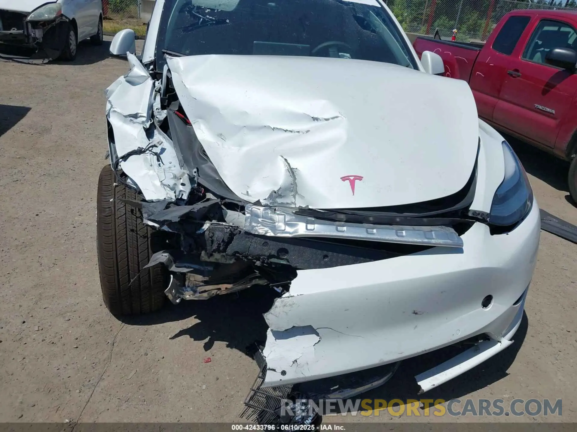 21 Photograph of a damaged car 7SAYGDEE9NF509655 TESLA MODEL Y 2022