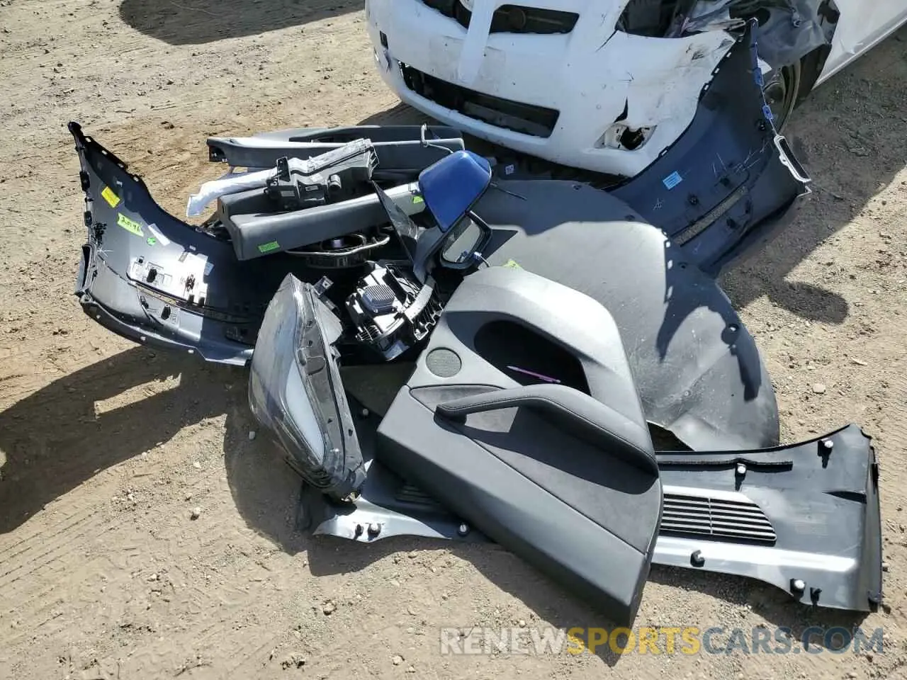 12 Photograph of a damaged car 7SAYGDEE9NF551906 TESLA MODEL Y 2022