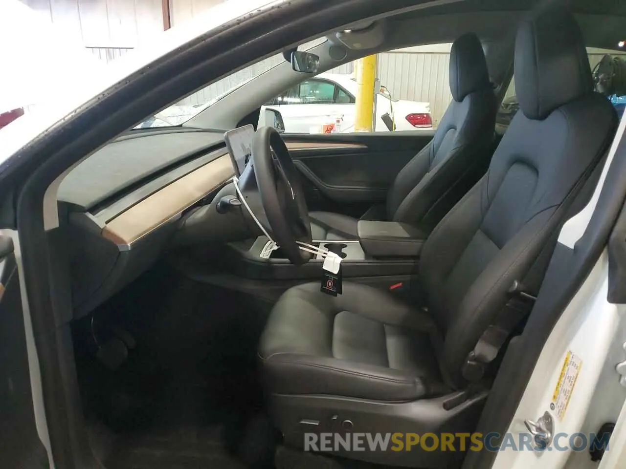 7 Photograph of a damaged car 7SAYGDEEXNA012904 TESLA MODEL Y 2022