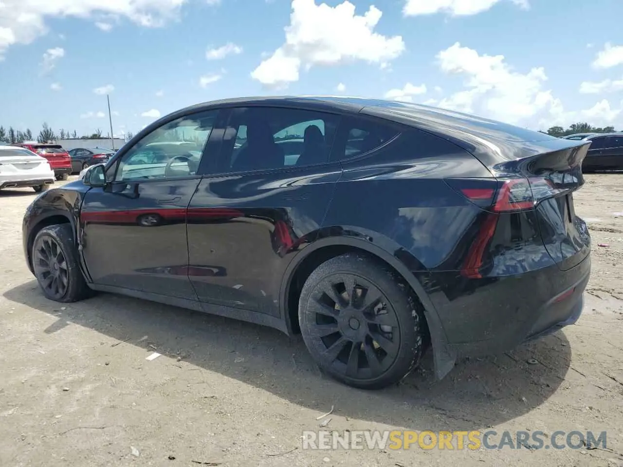 2 Photograph of a damaged car 7SAYGDEEXNA013681 TESLA MODEL Y 2022