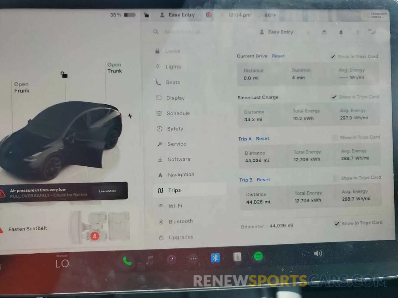 9 Photograph of a damaged car 7SAYGDEEXNA013681 TESLA MODEL Y 2022