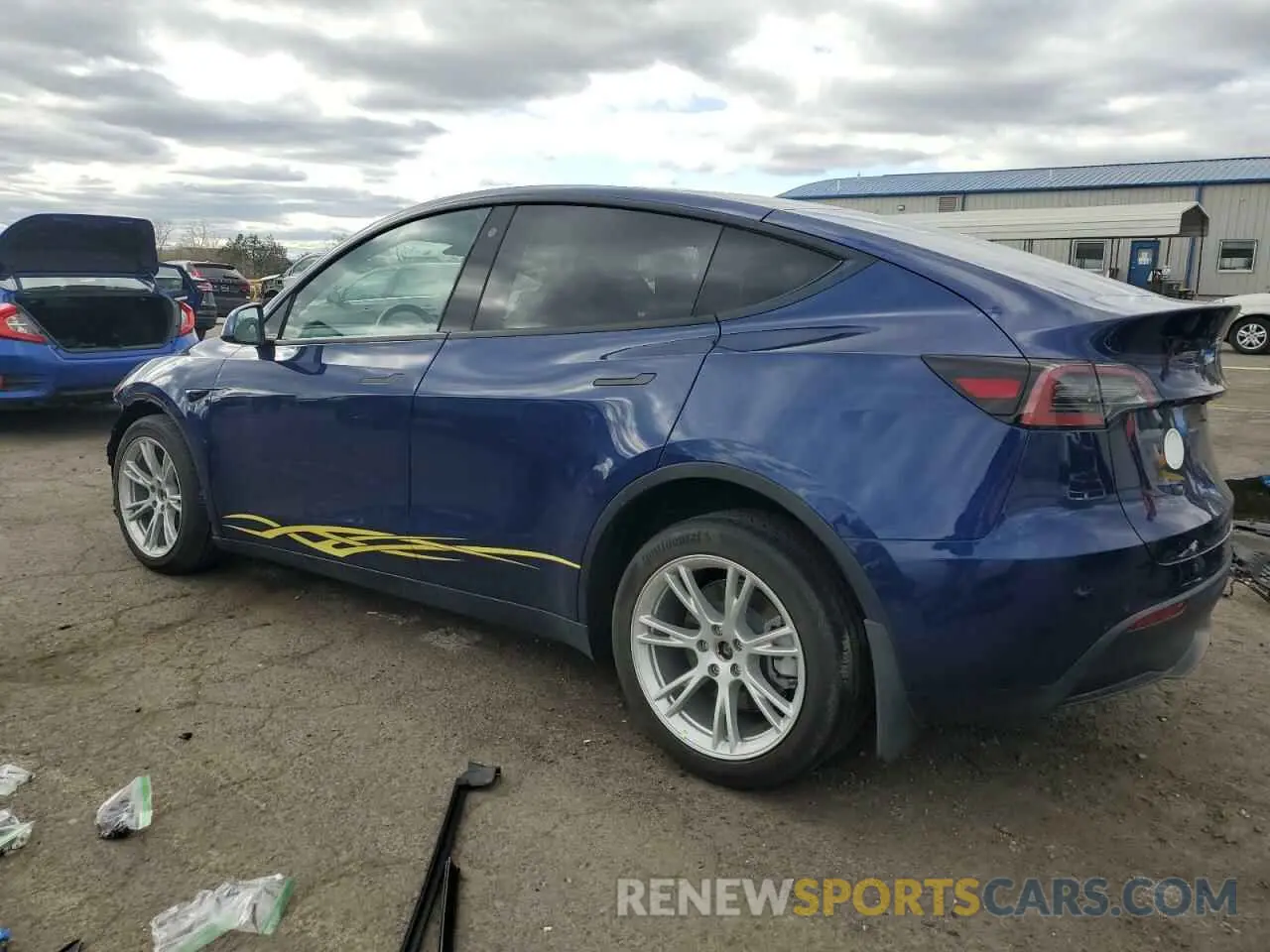 2 Photograph of a damaged car 7SAYGDEEXNF325289 TESLA MODEL Y 2022