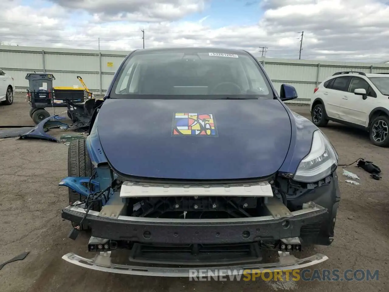 5 Photograph of a damaged car 7SAYGDEEXNF325289 TESLA MODEL Y 2022