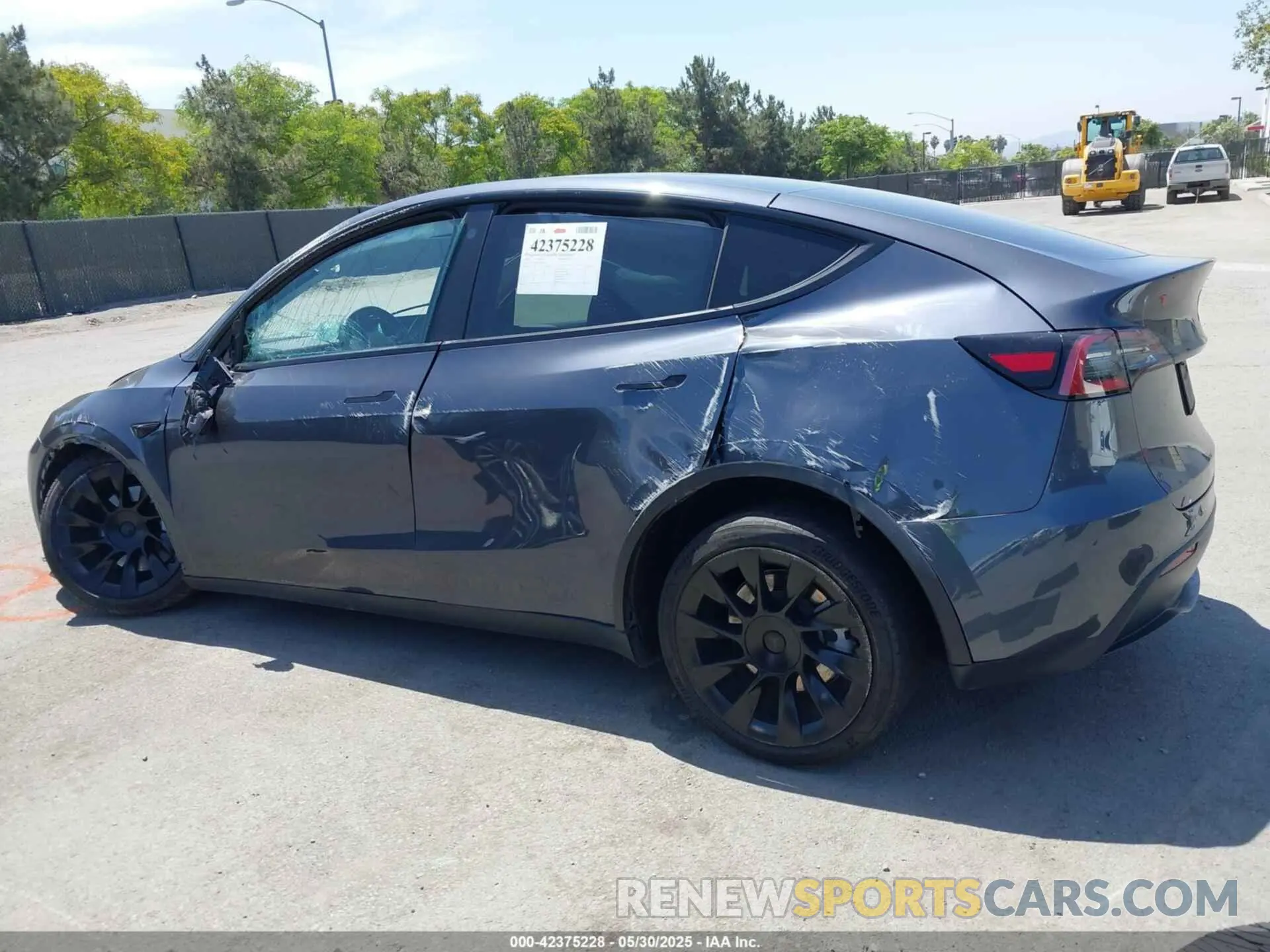 14 Photograph of a damaged car 7SAYGDEEXNF351701 TESLA MODEL Y 2022
