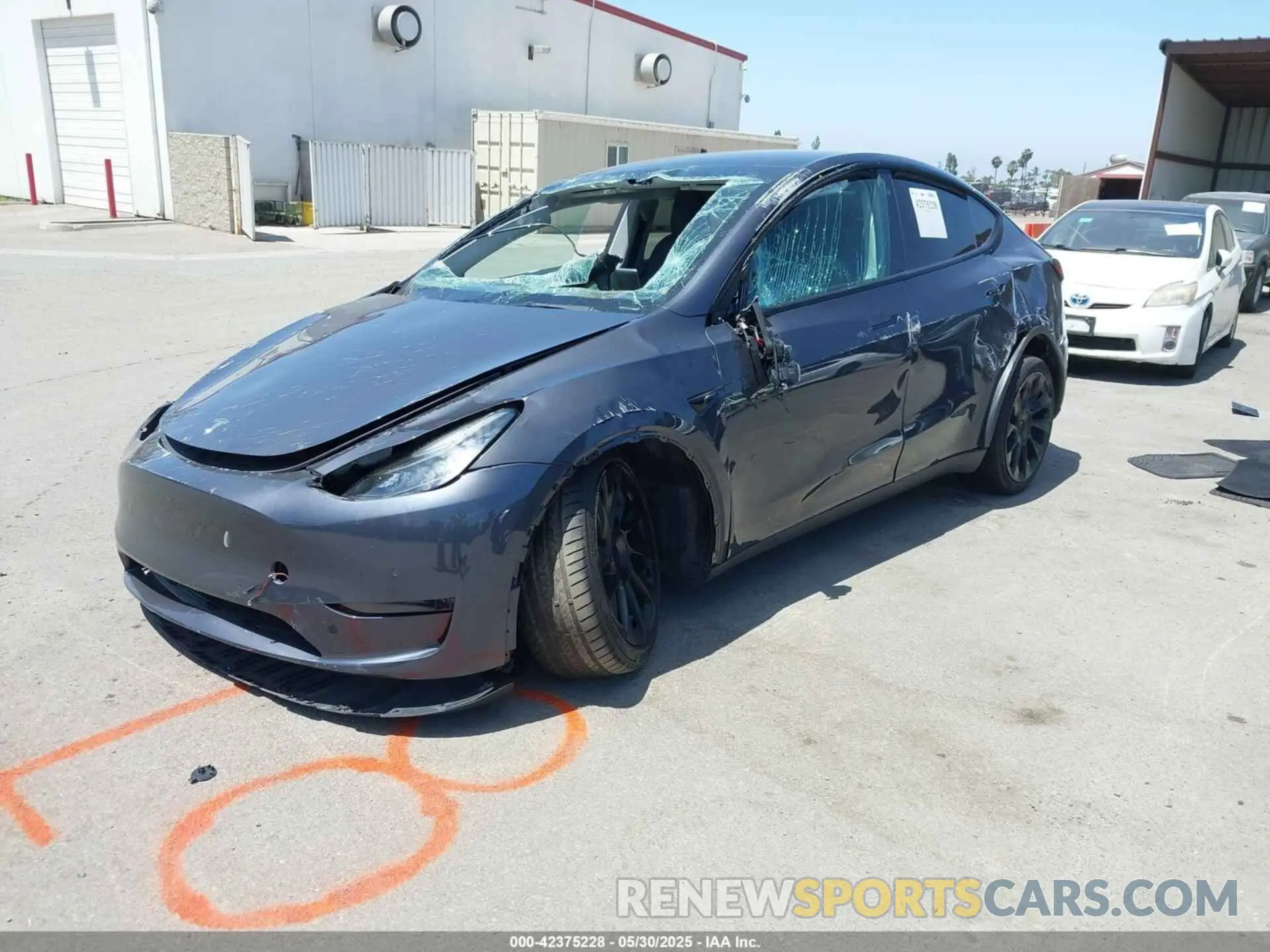 2 Photograph of a damaged car 7SAYGDEEXNF351701 TESLA MODEL Y 2022