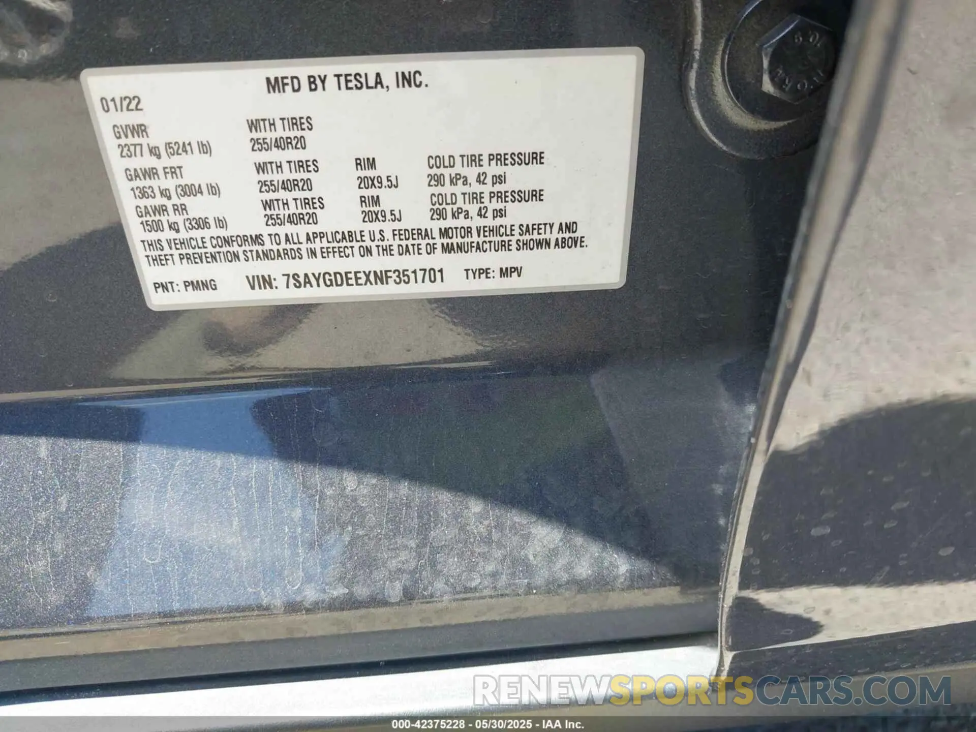 9 Photograph of a damaged car 7SAYGDEEXNF351701 TESLA MODEL Y 2022