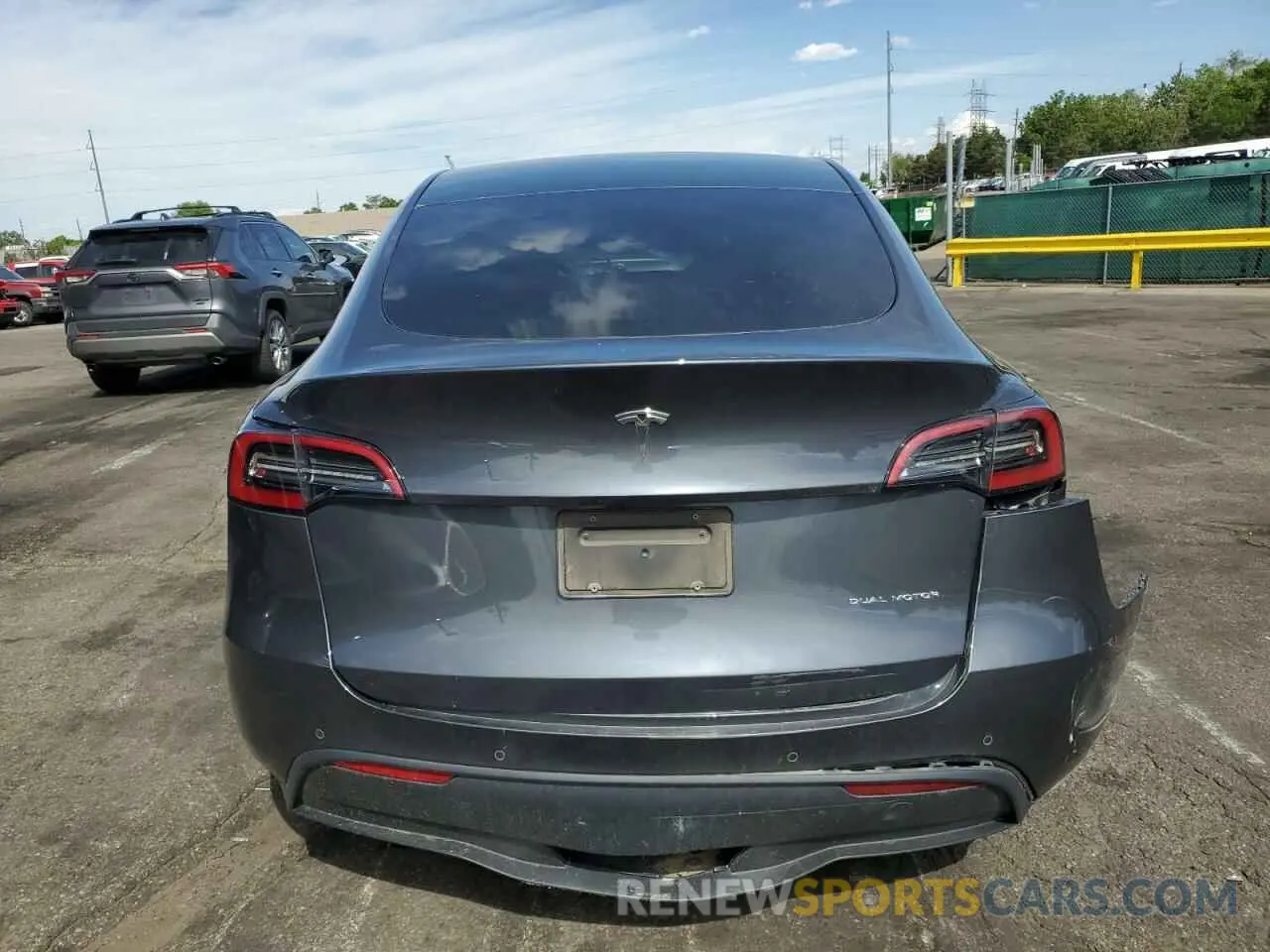 6 Photograph of a damaged car 7SAYGDEEXNF356834 TESLA MODEL Y 2022