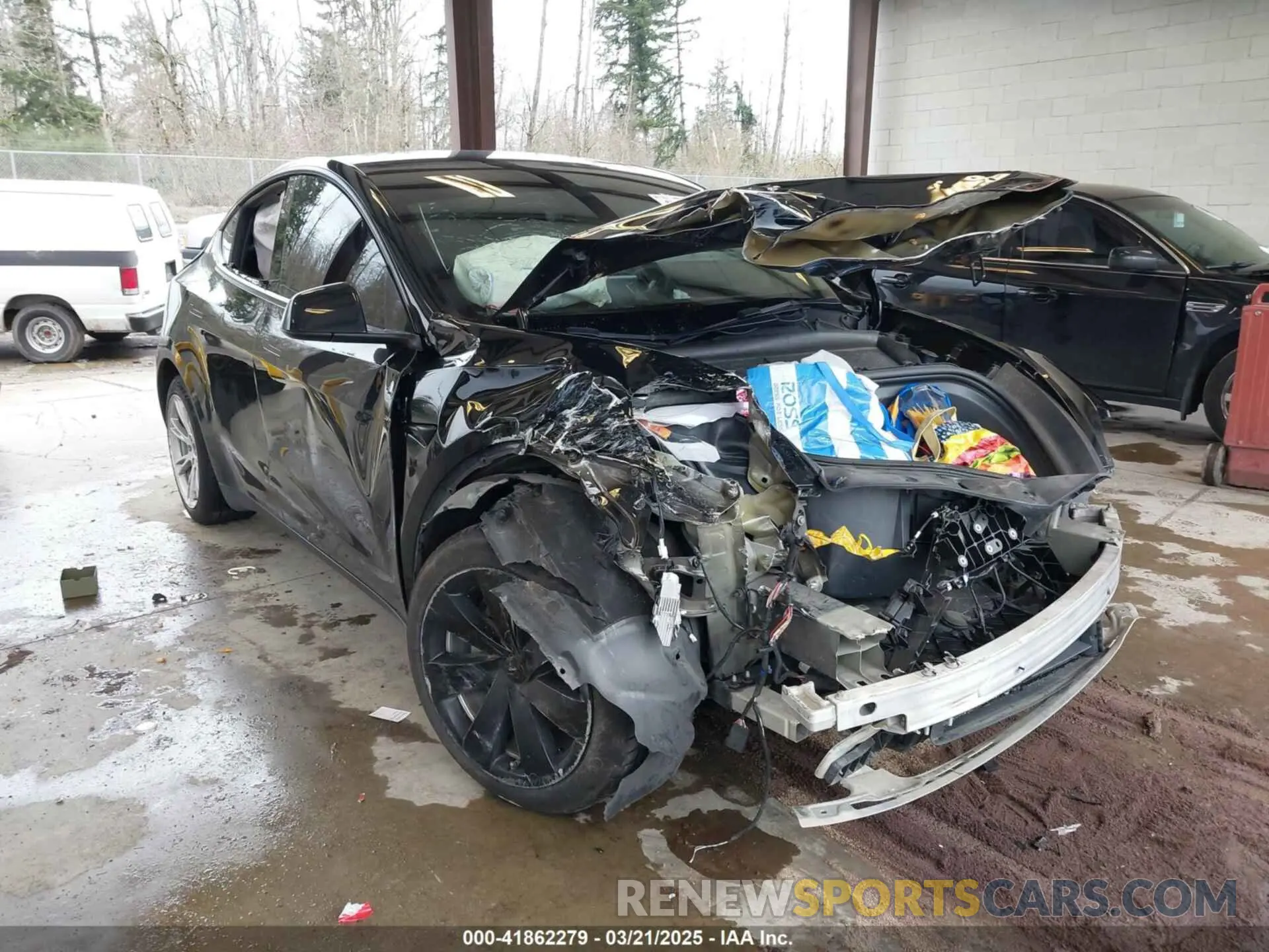 1 Photograph of a damaged car 7SAYGDEEXNF363914 TESLA MODEL Y 2022