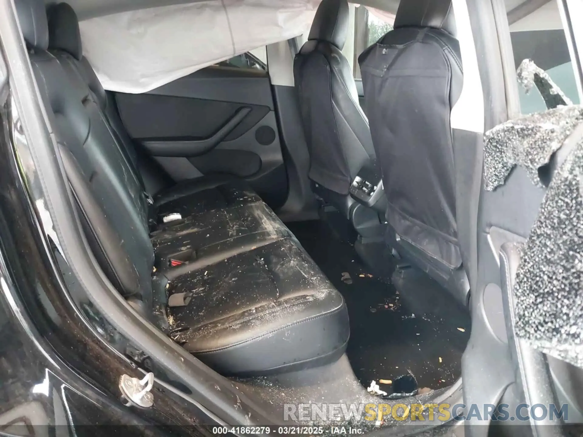 8 Photograph of a damaged car 7SAYGDEEXNF363914 TESLA MODEL Y 2022