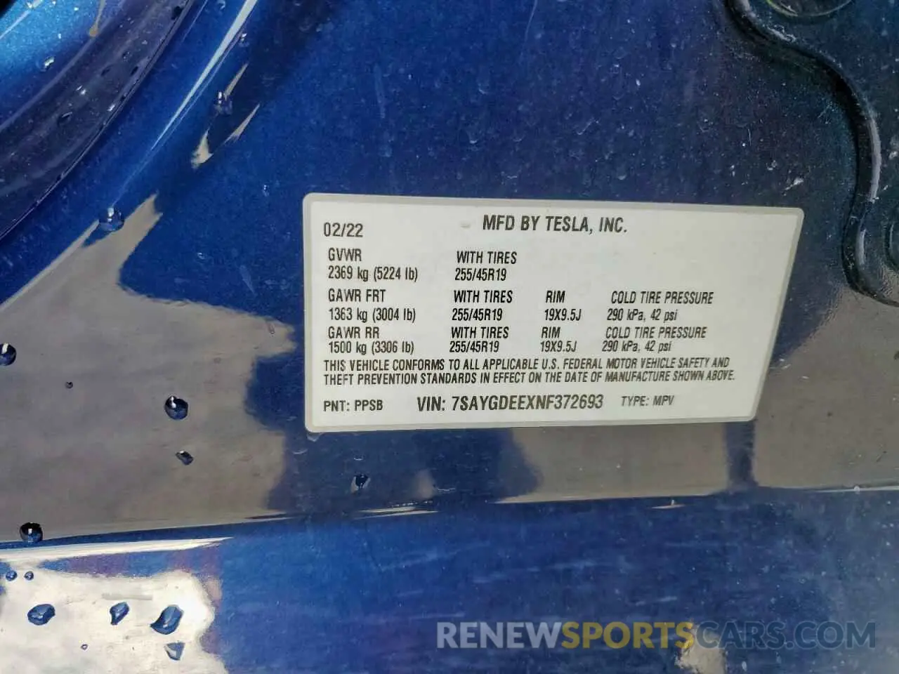13 Photograph of a damaged car 7SAYGDEEXNF372693 TESLA MODEL Y 2022