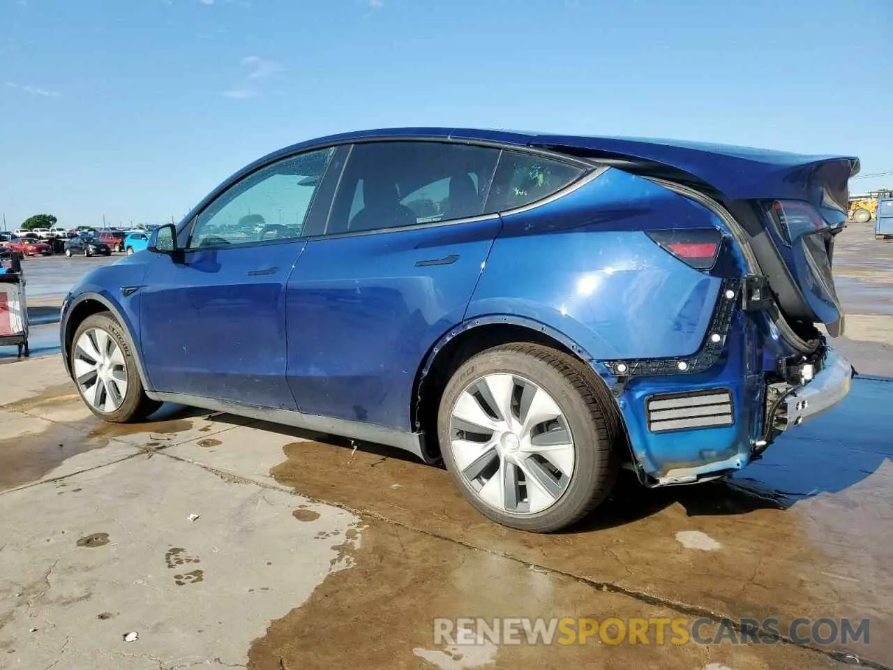 2 Photograph of a damaged car 7SAYGDEEXNF372693 TESLA MODEL Y 2022