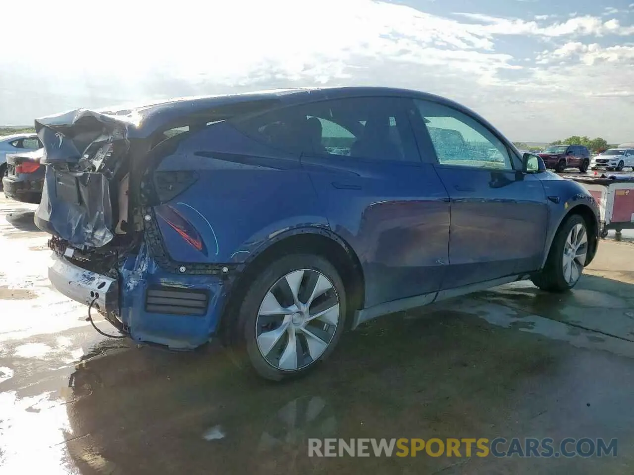 3 Photograph of a damaged car 7SAYGDEEXNF372693 TESLA MODEL Y 2022