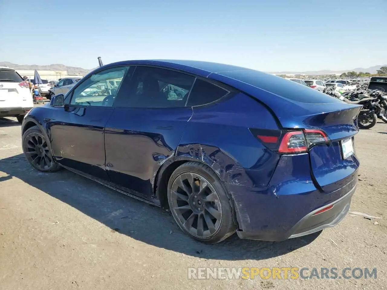2 Photograph of a damaged car 7SAYGDEEXNF386268 TESLA MODEL Y 2022