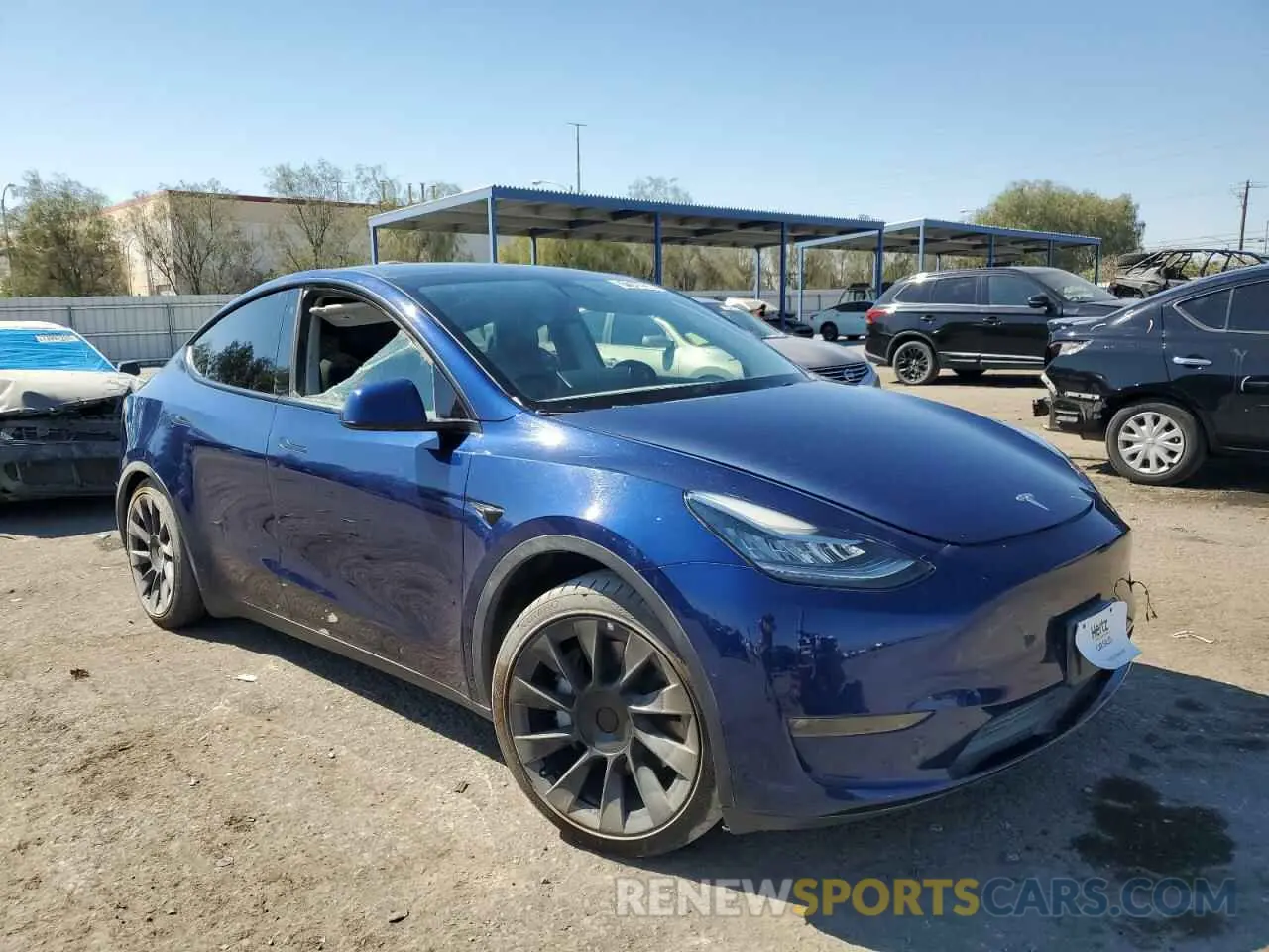4 Photograph of a damaged car 7SAYGDEEXNF386268 TESLA MODEL Y 2022