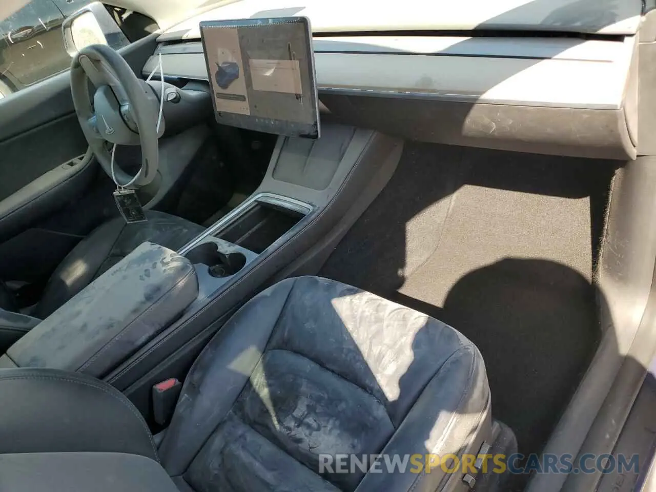 8 Photograph of a damaged car 7SAYGDEEXNF386268 TESLA MODEL Y 2022