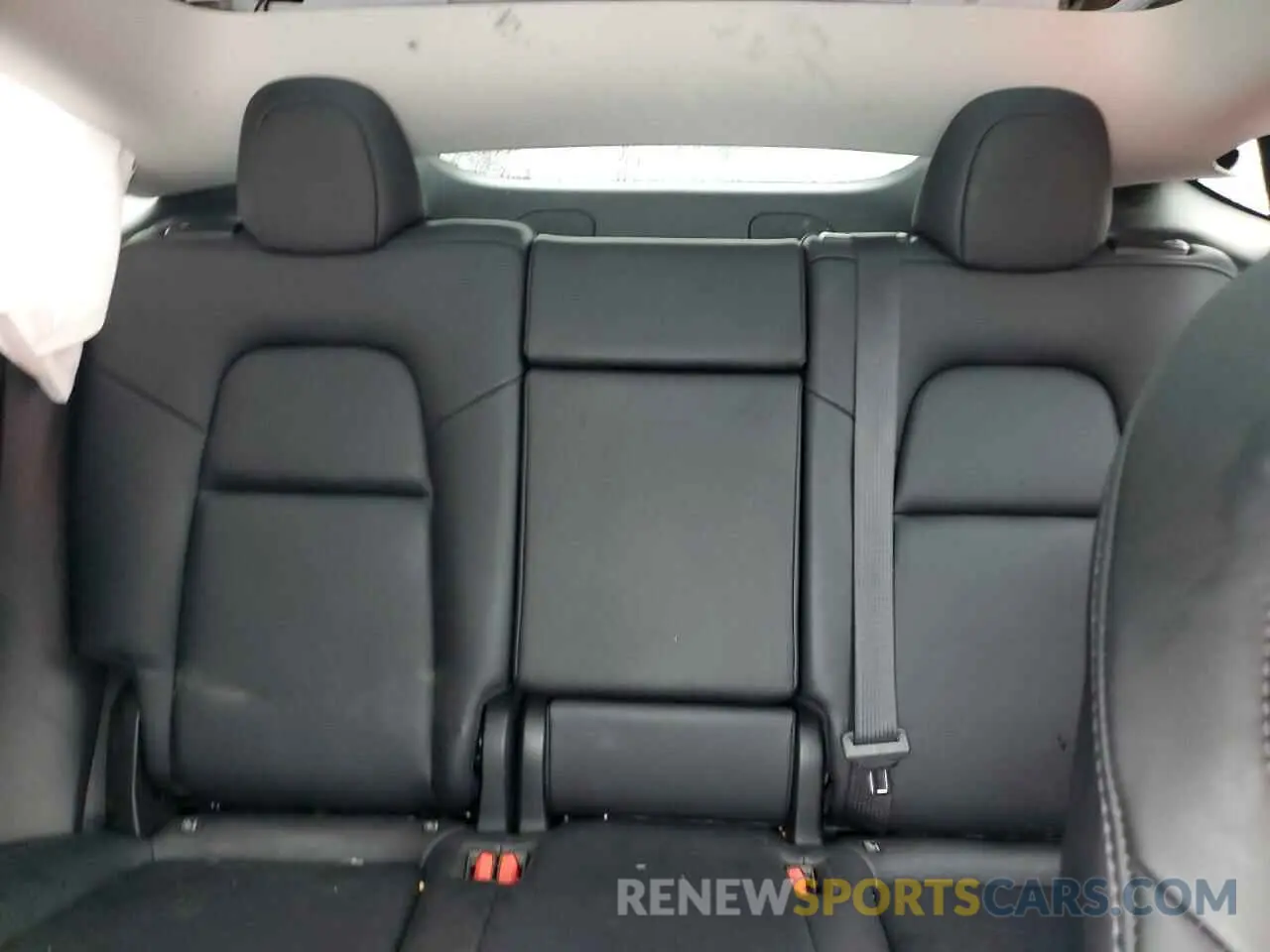 10 Photograph of a damaged car 7SAYGDEEXNF400511 TESLA MODEL Y 2022