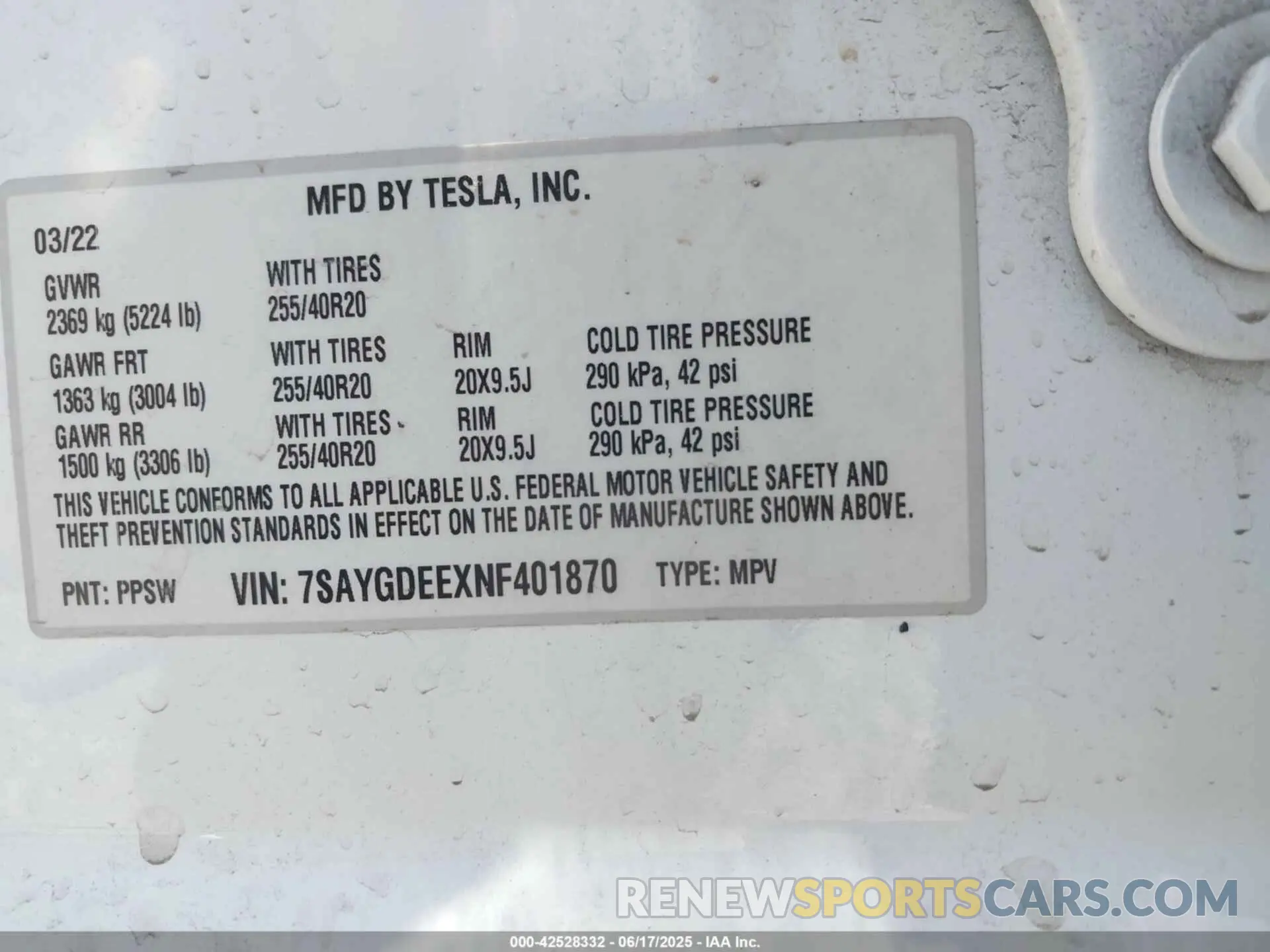 9 Photograph of a damaged car 7SAYGDEEXNF401870 TESLA MODEL Y 2022